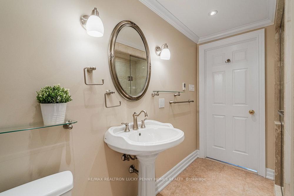 Photo 25 of 20 Bakerdale Road, Markham, Bullock — HOMEH
