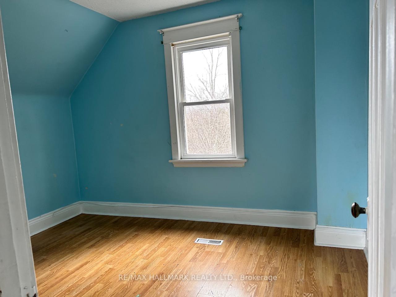 Photo 7 of 190 Fruitland Road, Hamilton, Stoney Creek — HOMEH