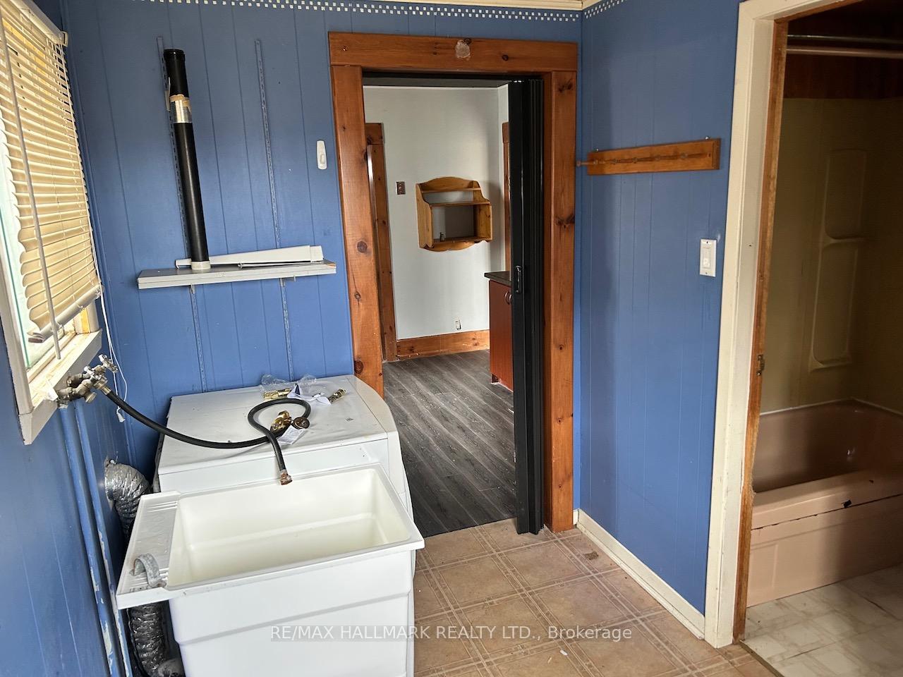 Photo 5 of 190 Fruitland Road, Hamilton, Stoney Creek — HOMEH