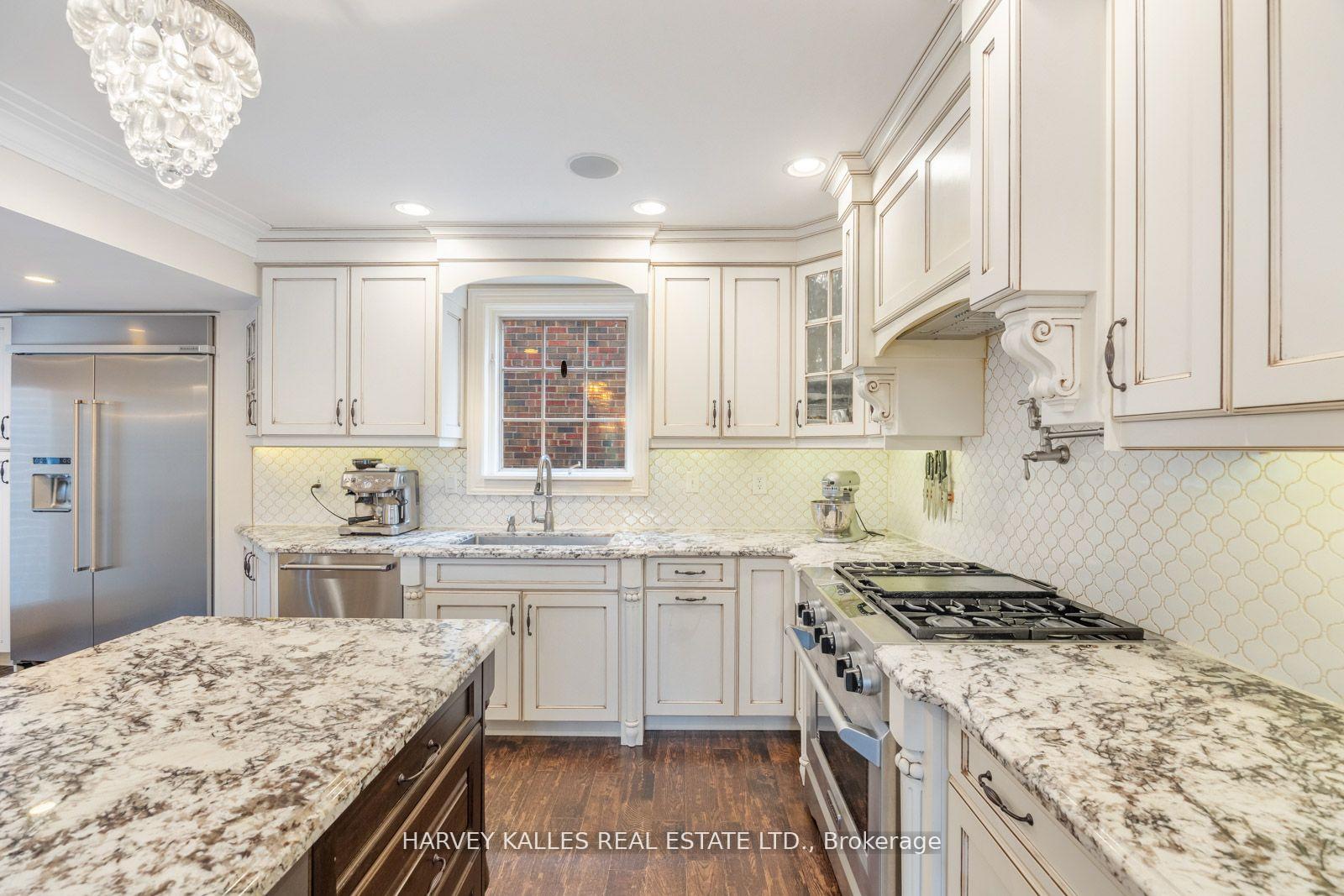 Photo 13 of 57 Ridge Hill Drive, Toronto, Forest Hill North — HOMEH