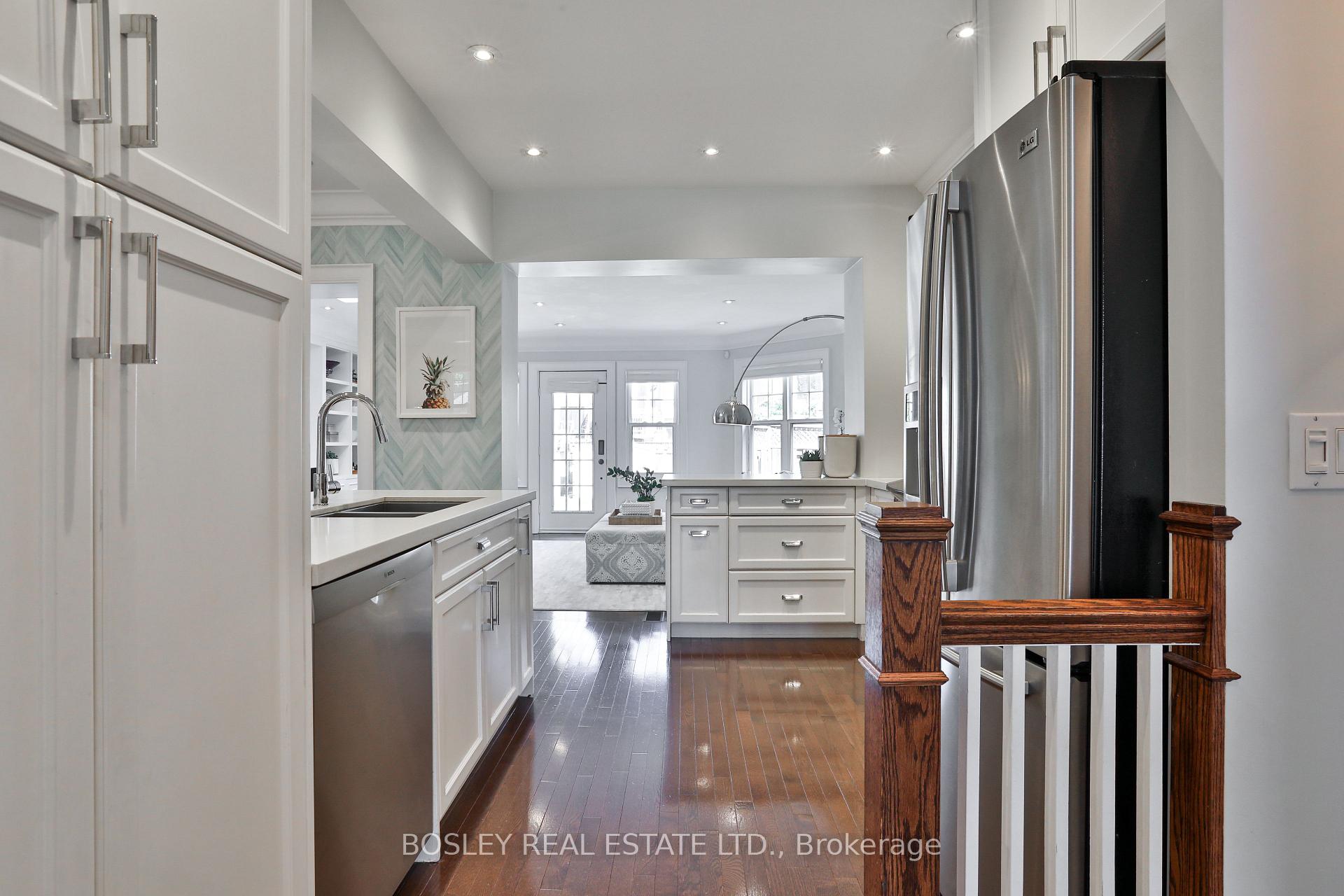 Photo 12 of 516 Millwood Road, Toronto, Mount Pleasant East — HOMEH