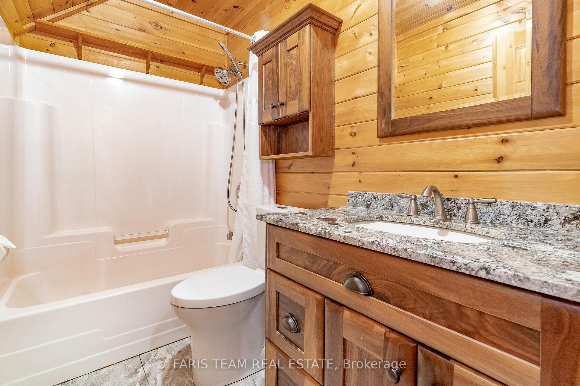 Photo 10 of 8 Cabin Crescent, Wasaga Beach — HOMEH
