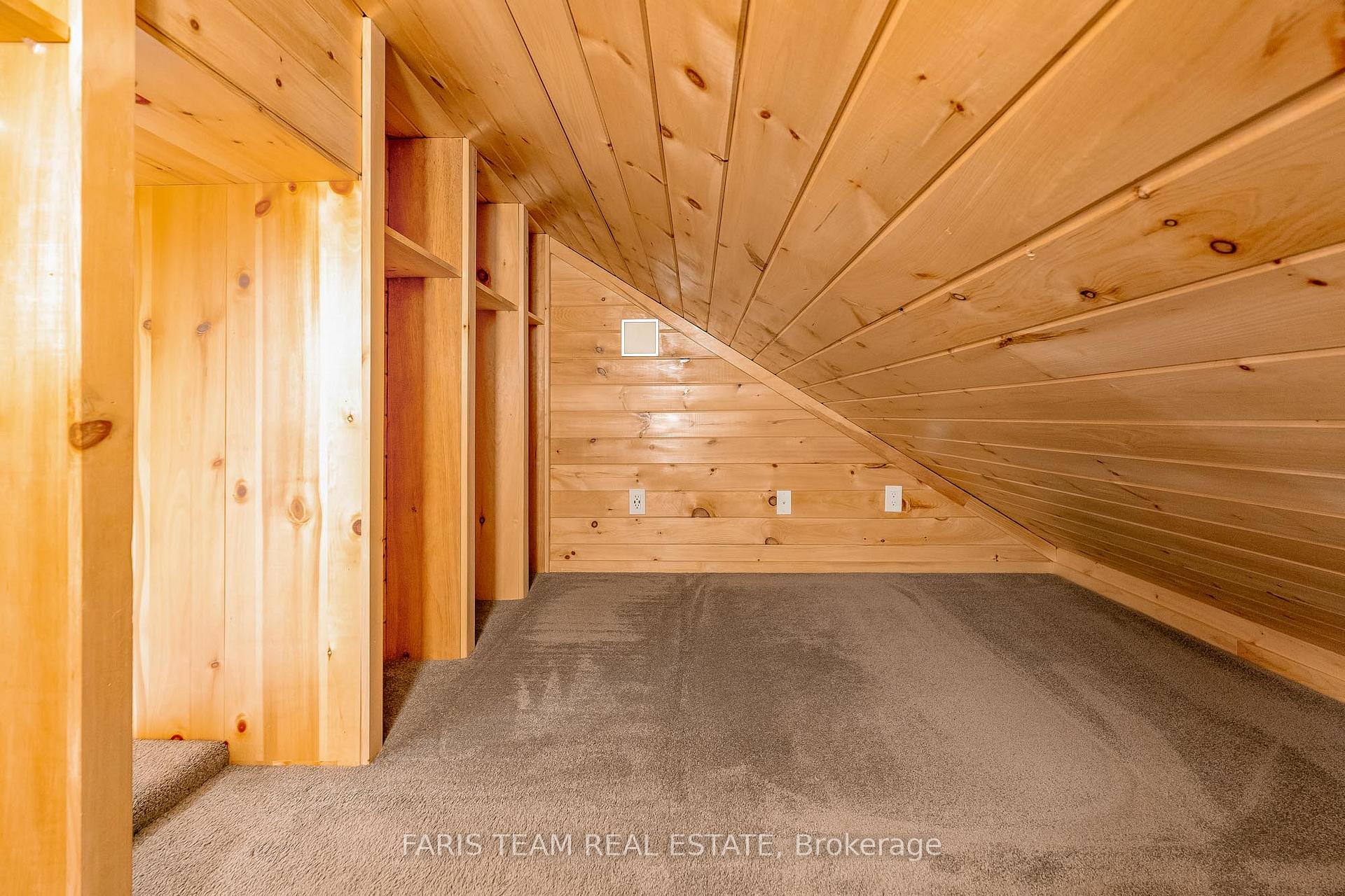 Photo 9 of 8 Cabin Crescent, Wasaga Beach — HOMEH