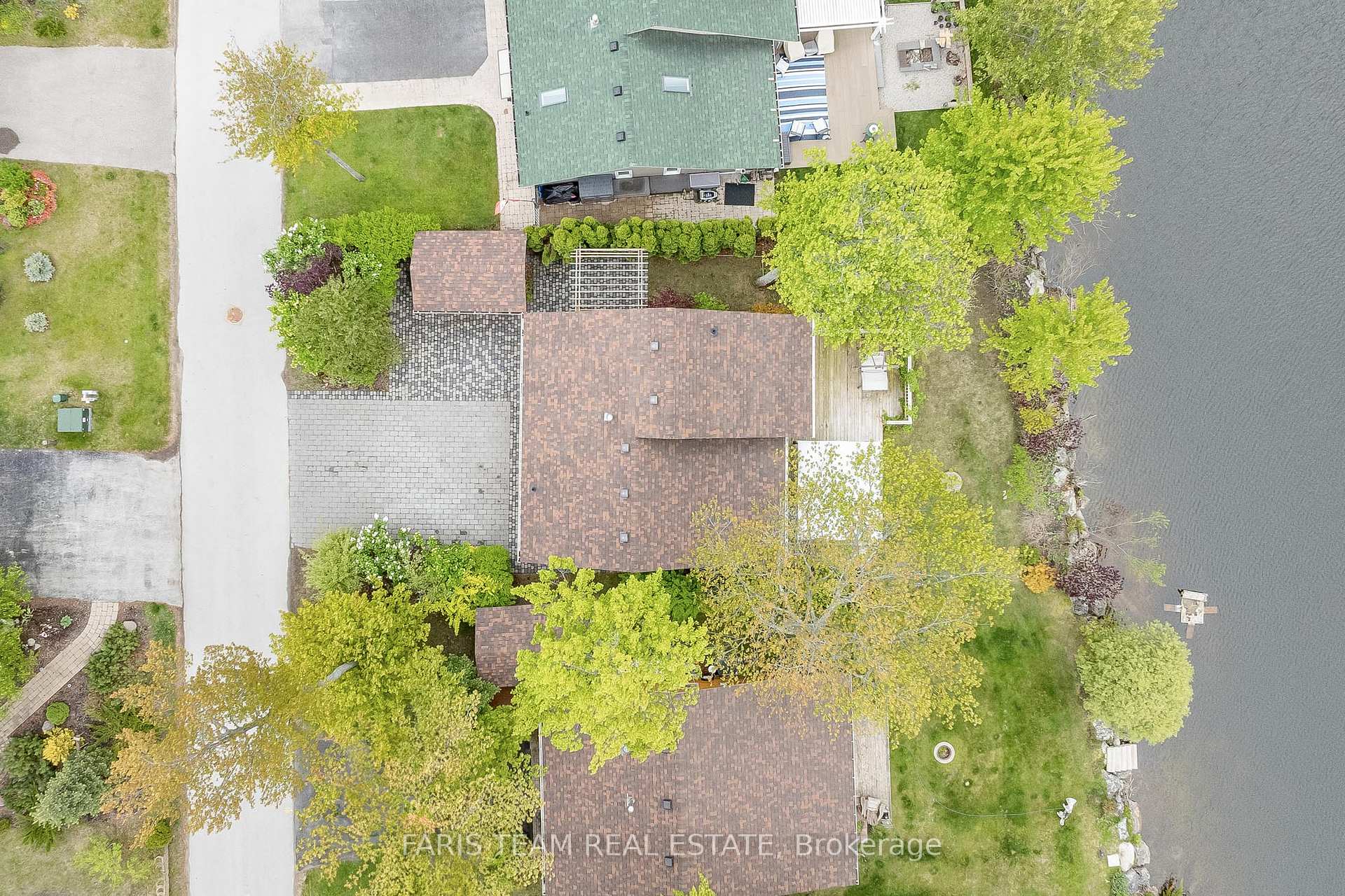 Photo 33 of 8 Cabin Crescent, Wasaga Beach — HOMEH