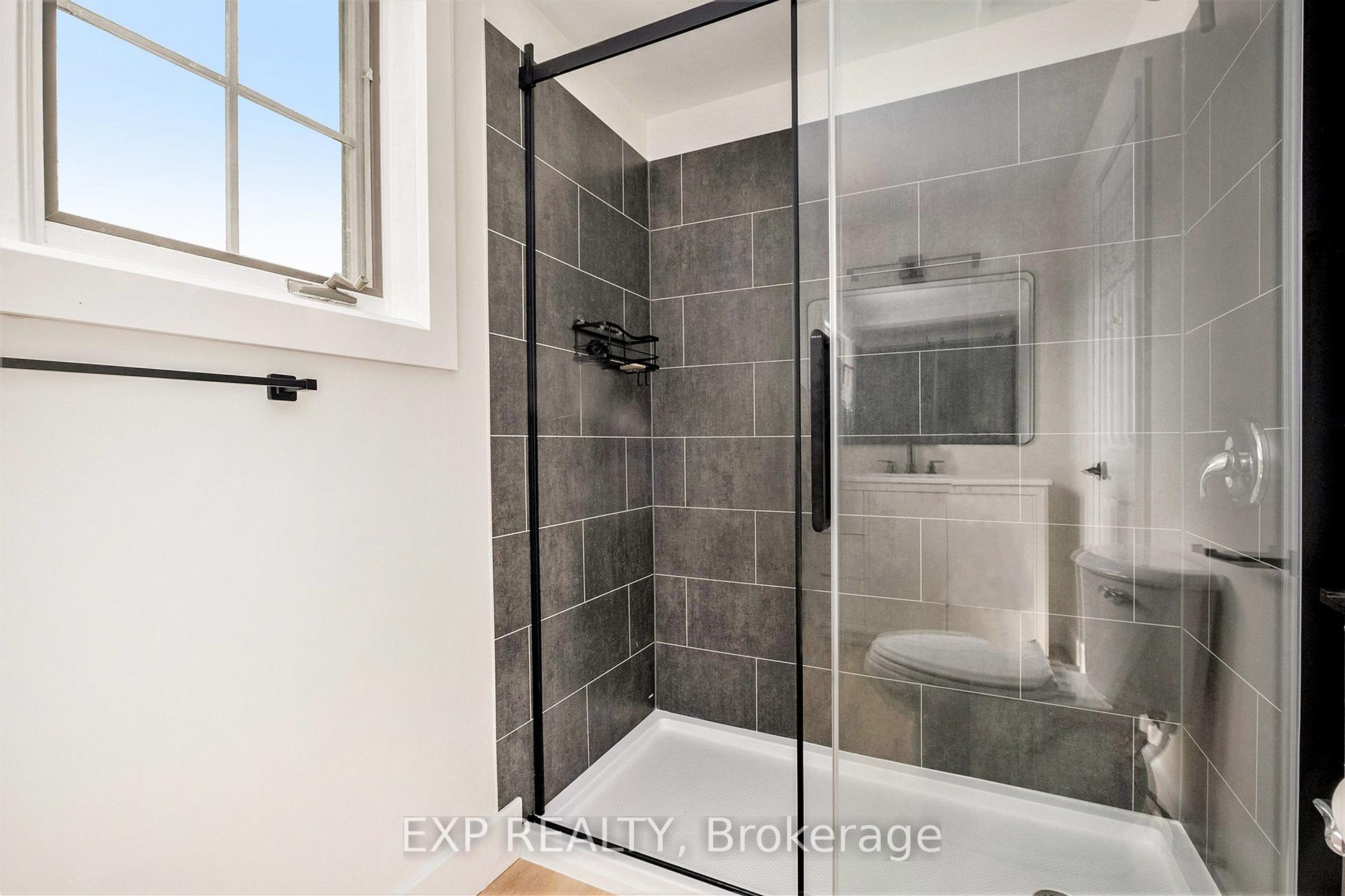 Photo 26 of 16 Weybridge Drive, Ottawa, Barrhaven - Cedargrove/Fraserdale — HOMEH