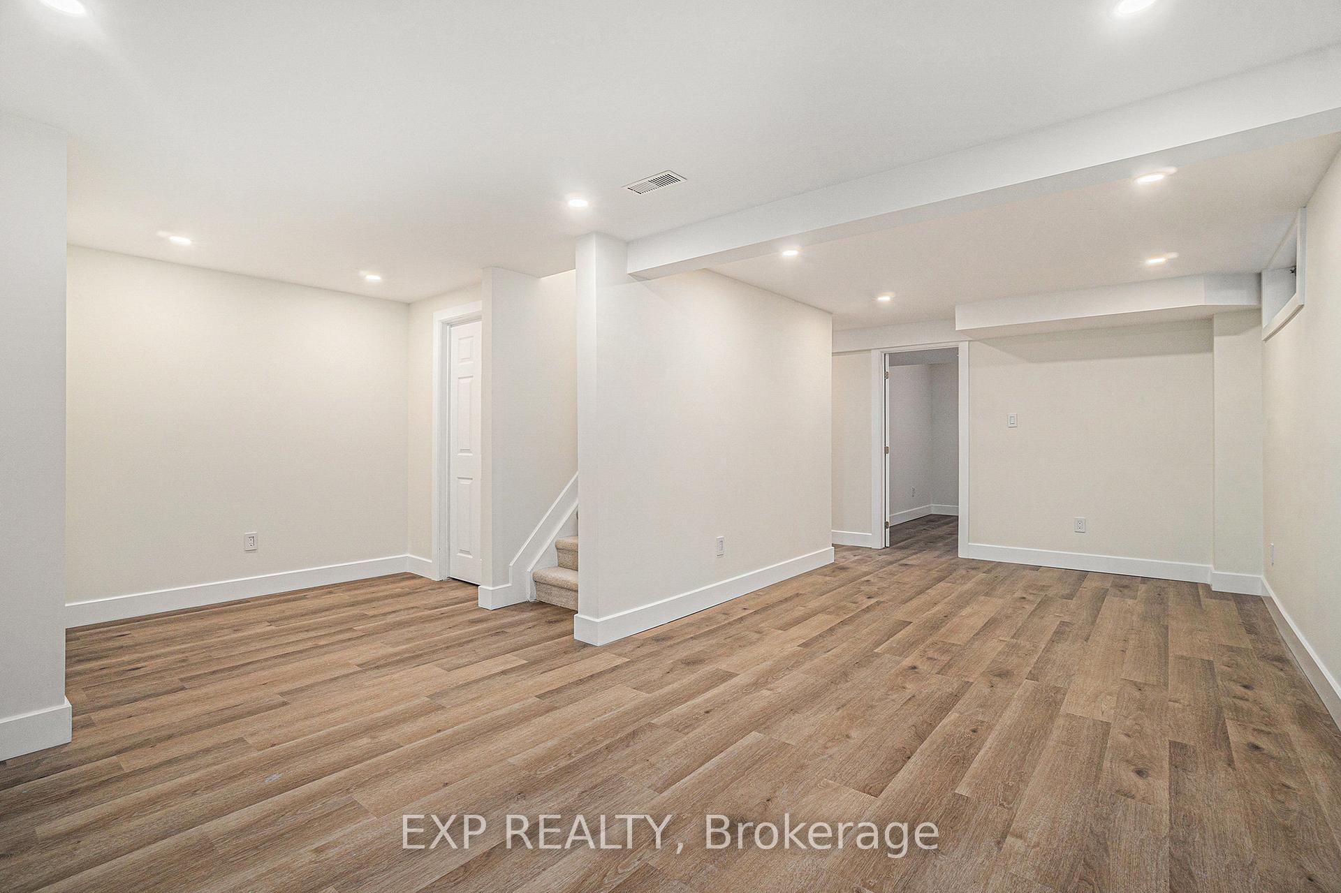 Photo 30 of 16 Weybridge Drive, Ottawa, Barrhaven - Cedargrove/Fraserdale — HOMEH