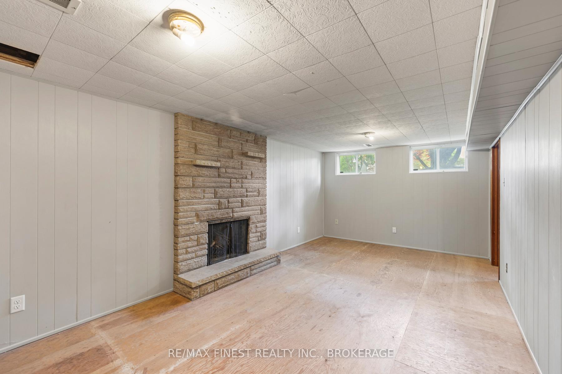 Photo 12 of 710 Fleet Street, Kingston, South of Taylor-Kidd Blvd — HOMEH