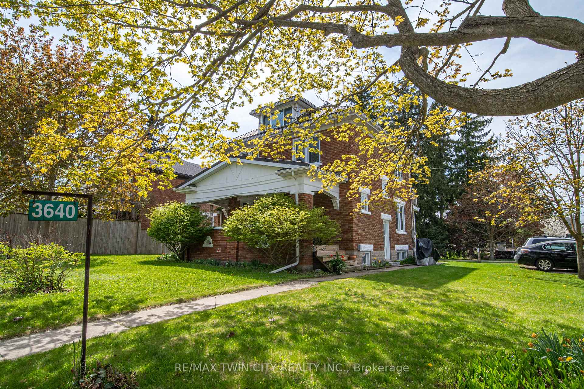 Photo 5 of 3640 Nafziger Road, Wellesley — HOMEH