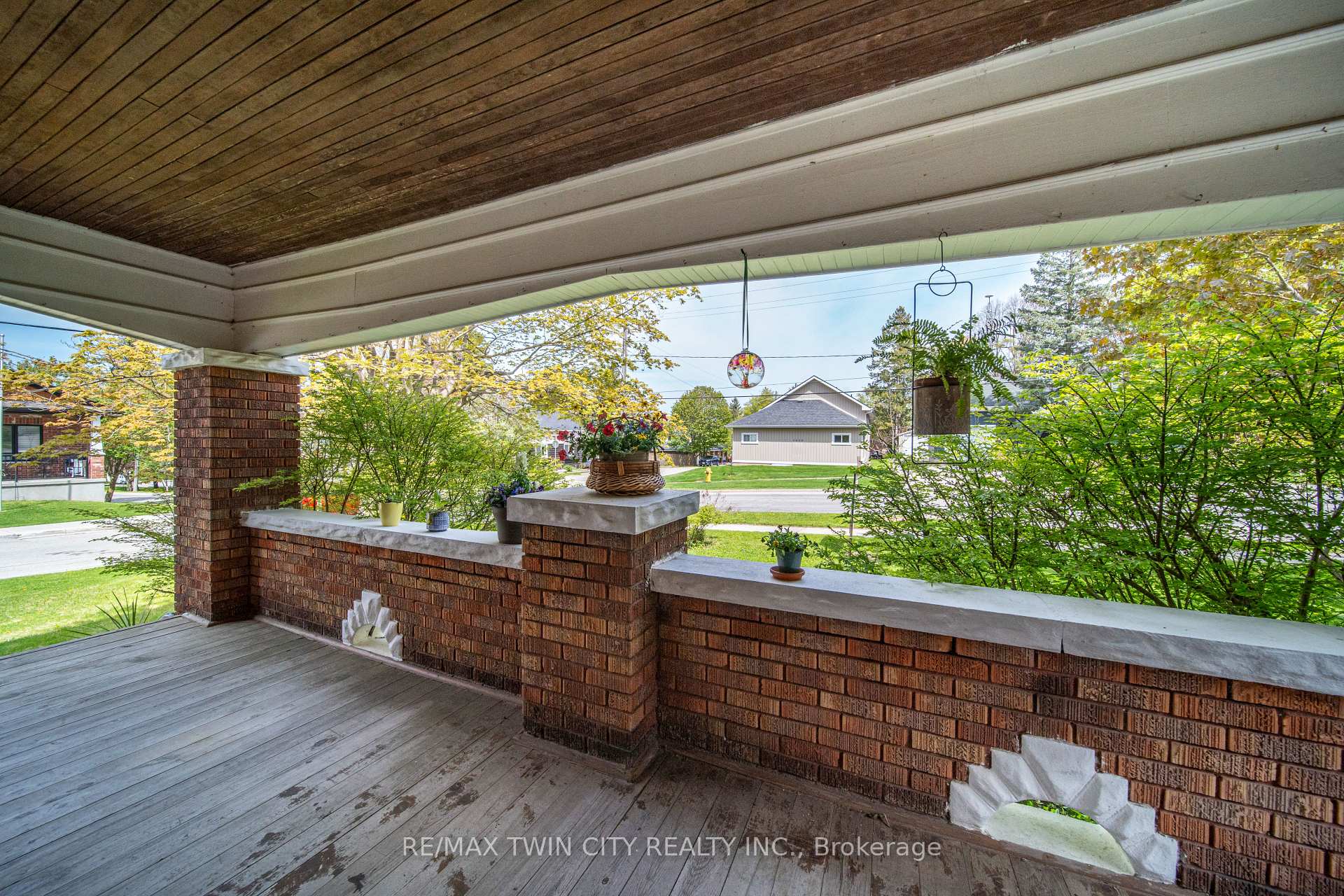Photo 10 of 3640 Nafziger Road, Wellesley — HOMEH