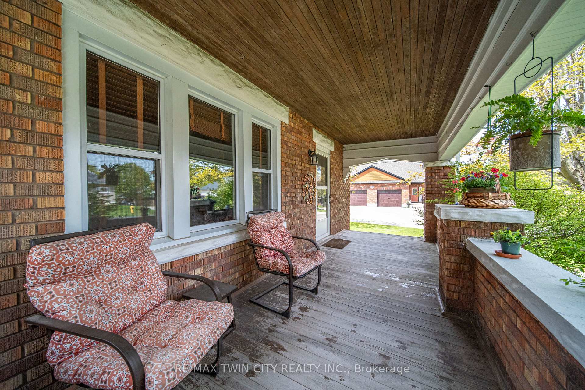 Photo 9 of 3640 Nafziger Road, Wellesley — HOMEH