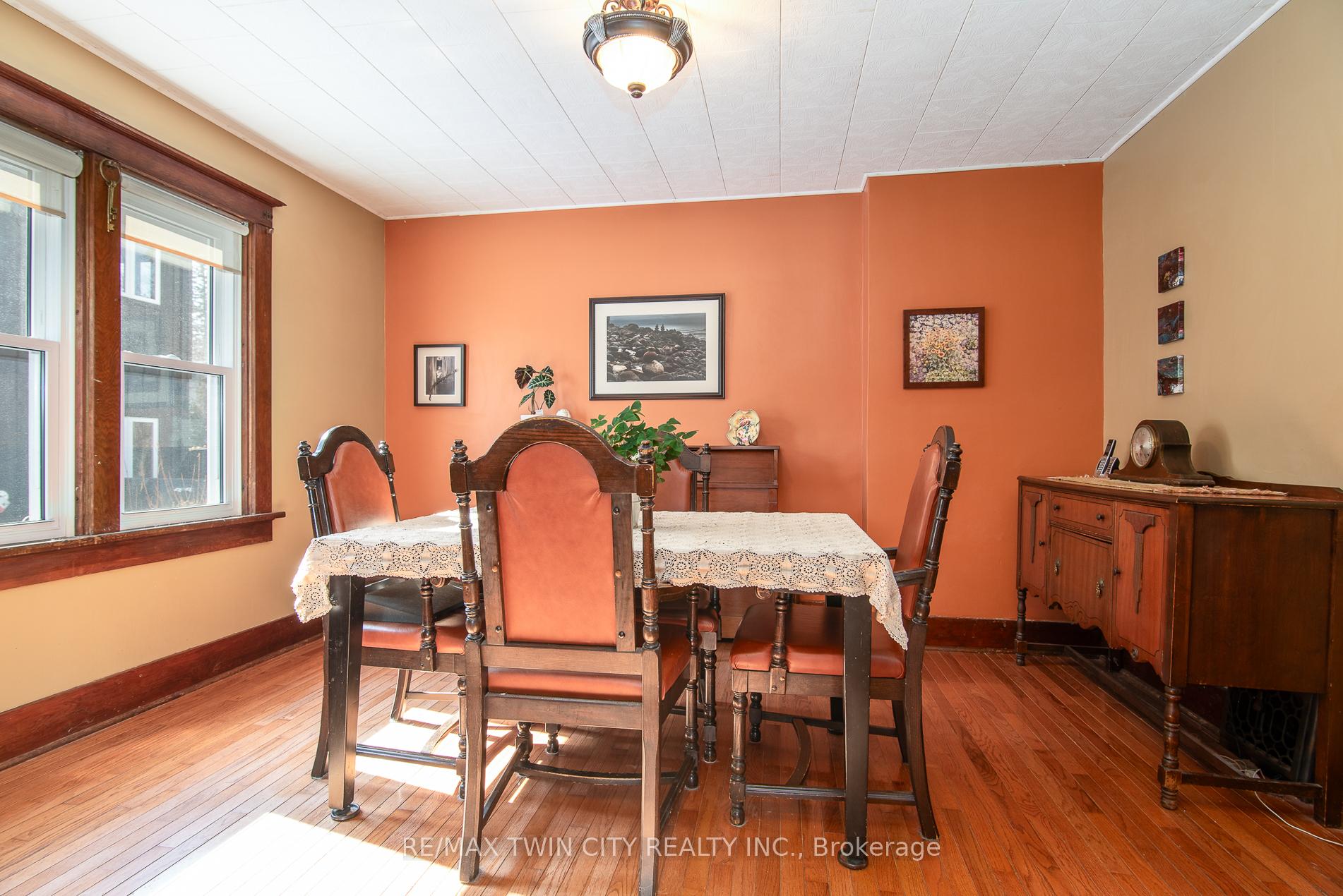 Photo 8 of 3640 Nafziger Road, Wellesley — HOMEH