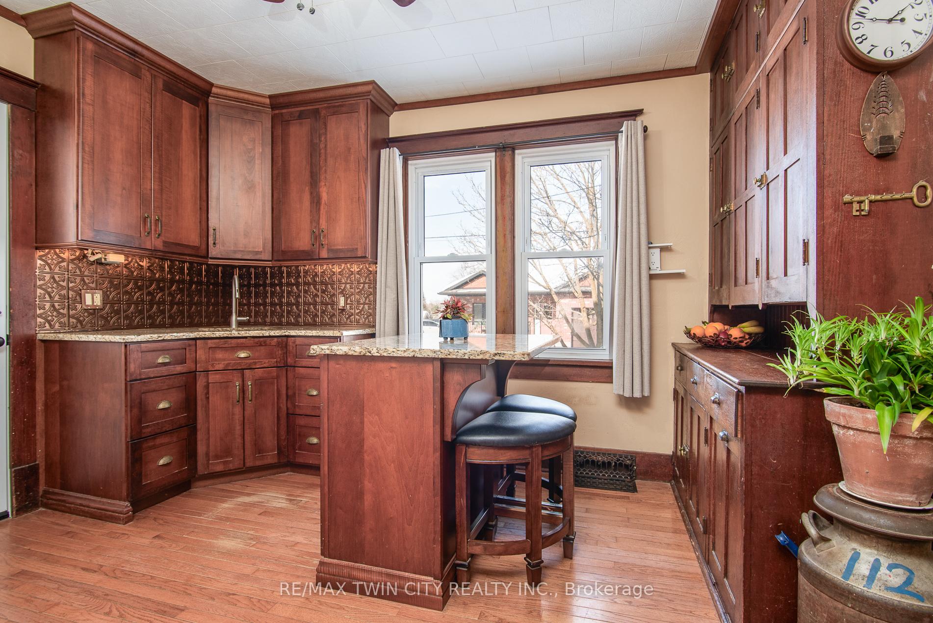 Photo 19 of 3640 Nafziger Road, Wellesley — HOMEH