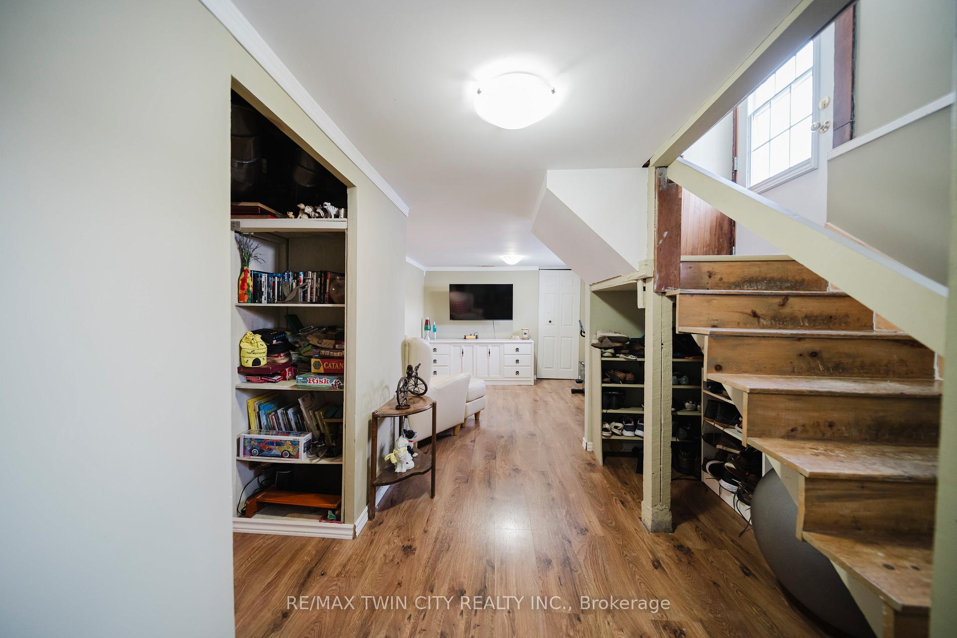 Photo 36 of 3640 Nafziger Road, Wellesley — HOMEH