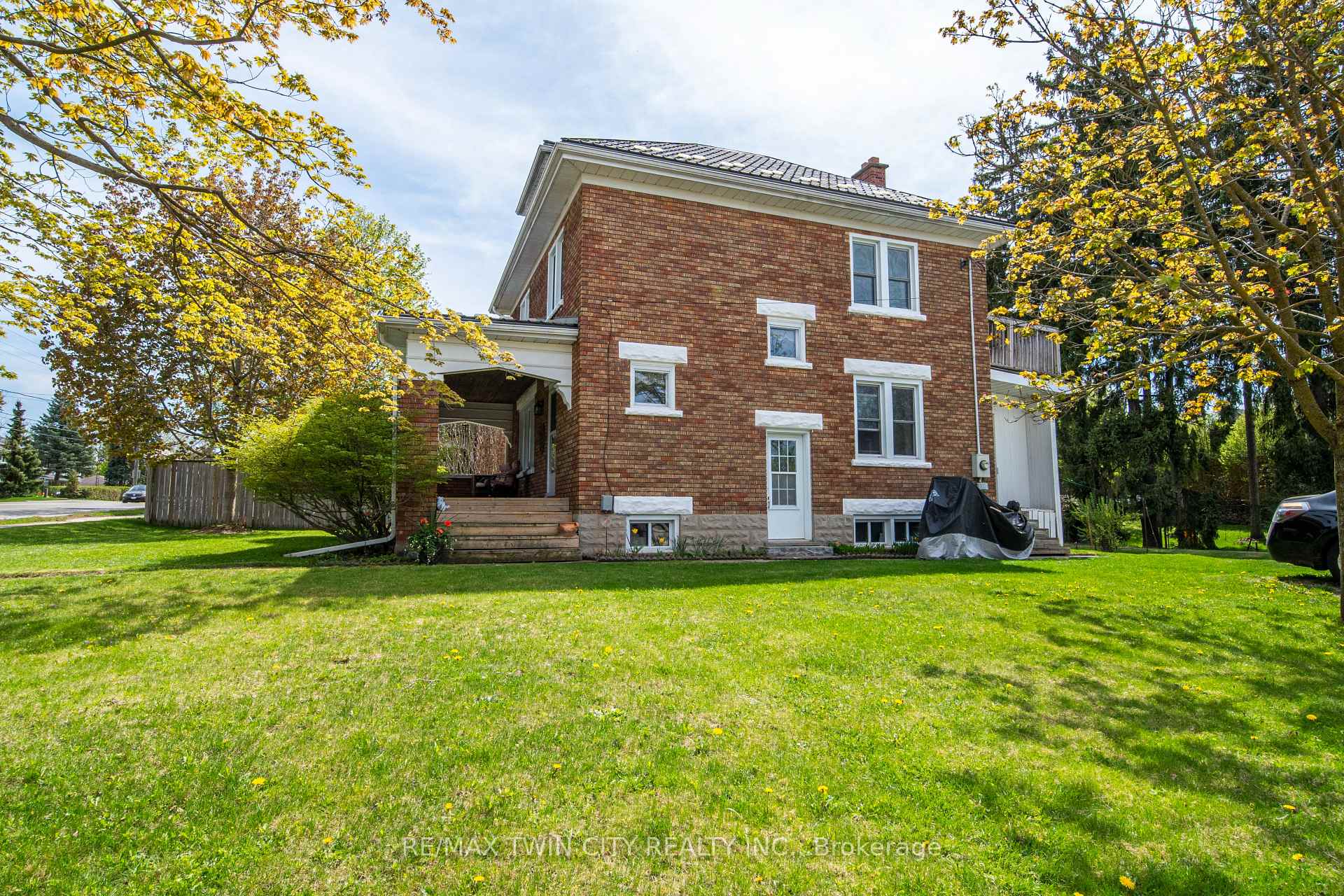 Photo 37 of 3640 Nafziger Road, Wellesley — HOMEH