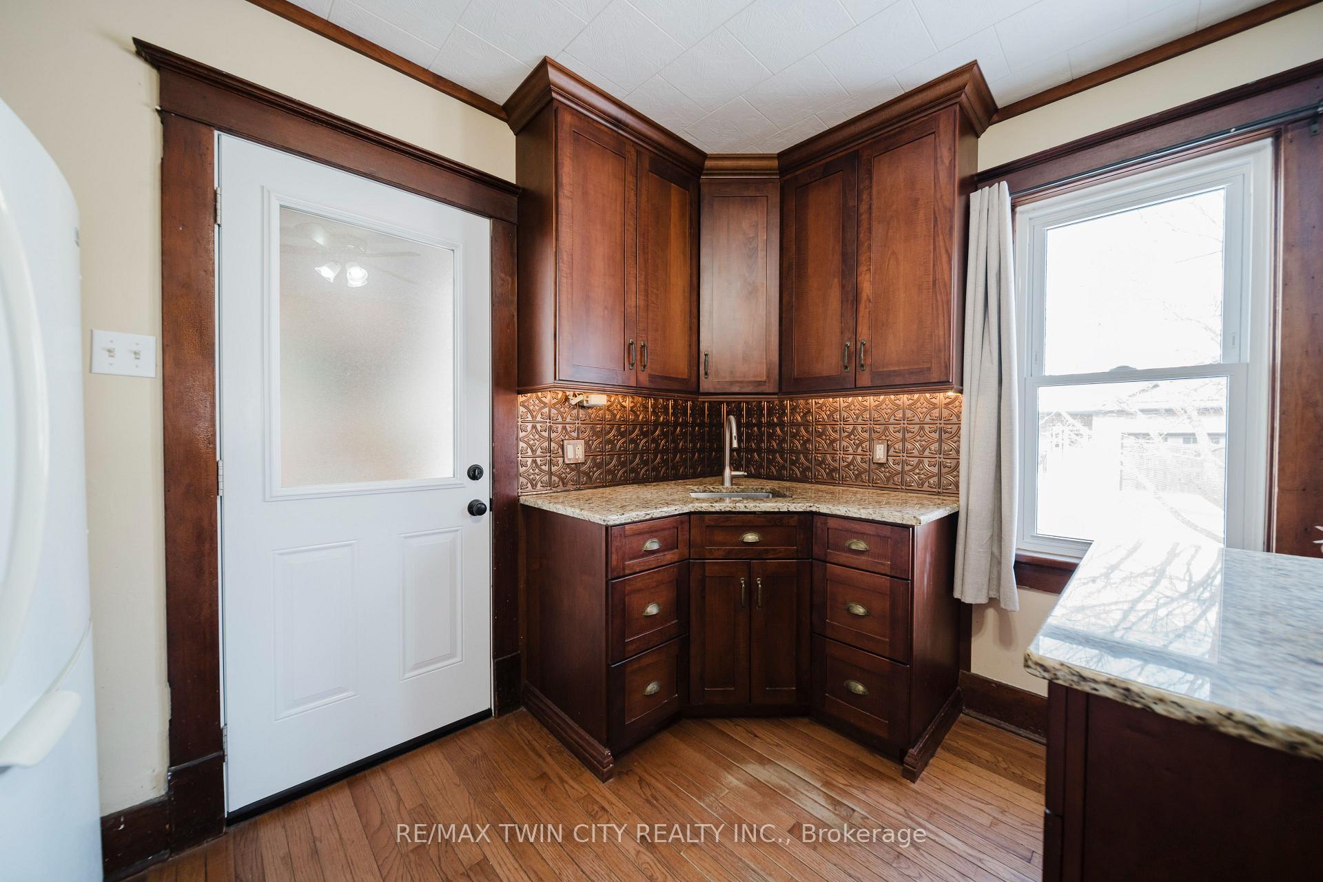 Photo 41 of 3640 Nafziger Road, Wellesley — HOMEH