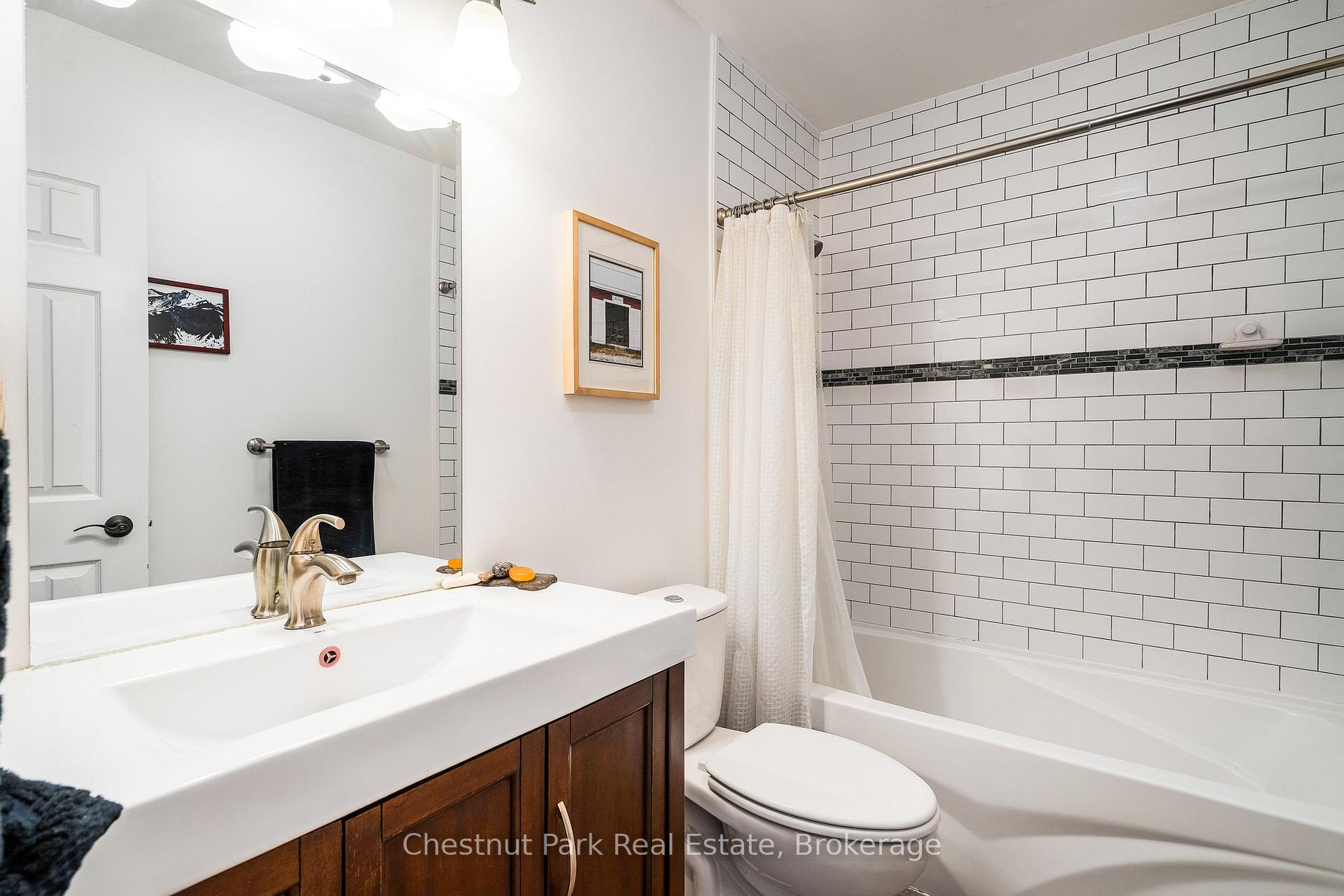 Photo 13 of 395 Peel Street, Collingwood — HOMEH