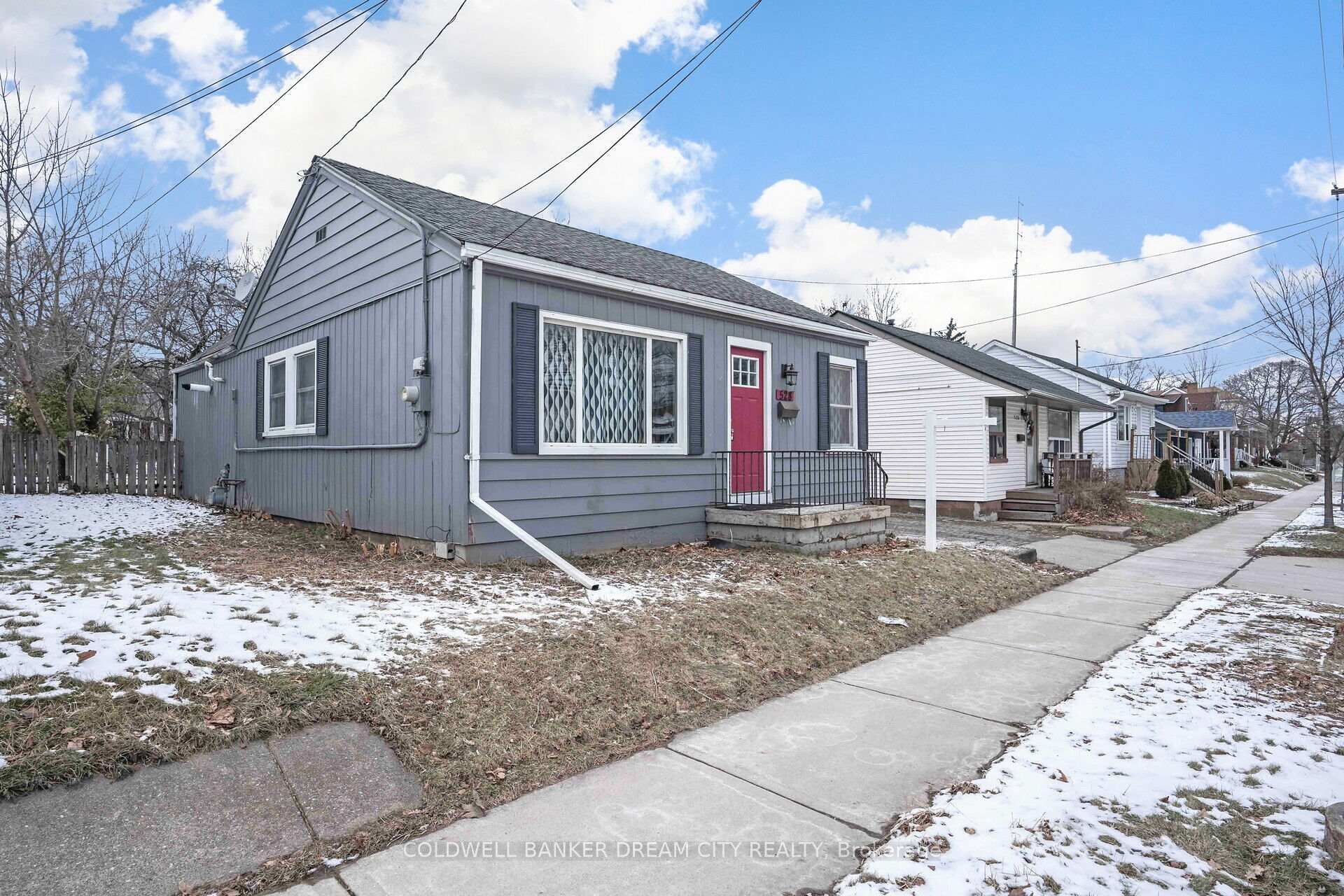 Photo 1 of 528 Upper Wentworth Street, Hamilton, Inch Park — HOMEH