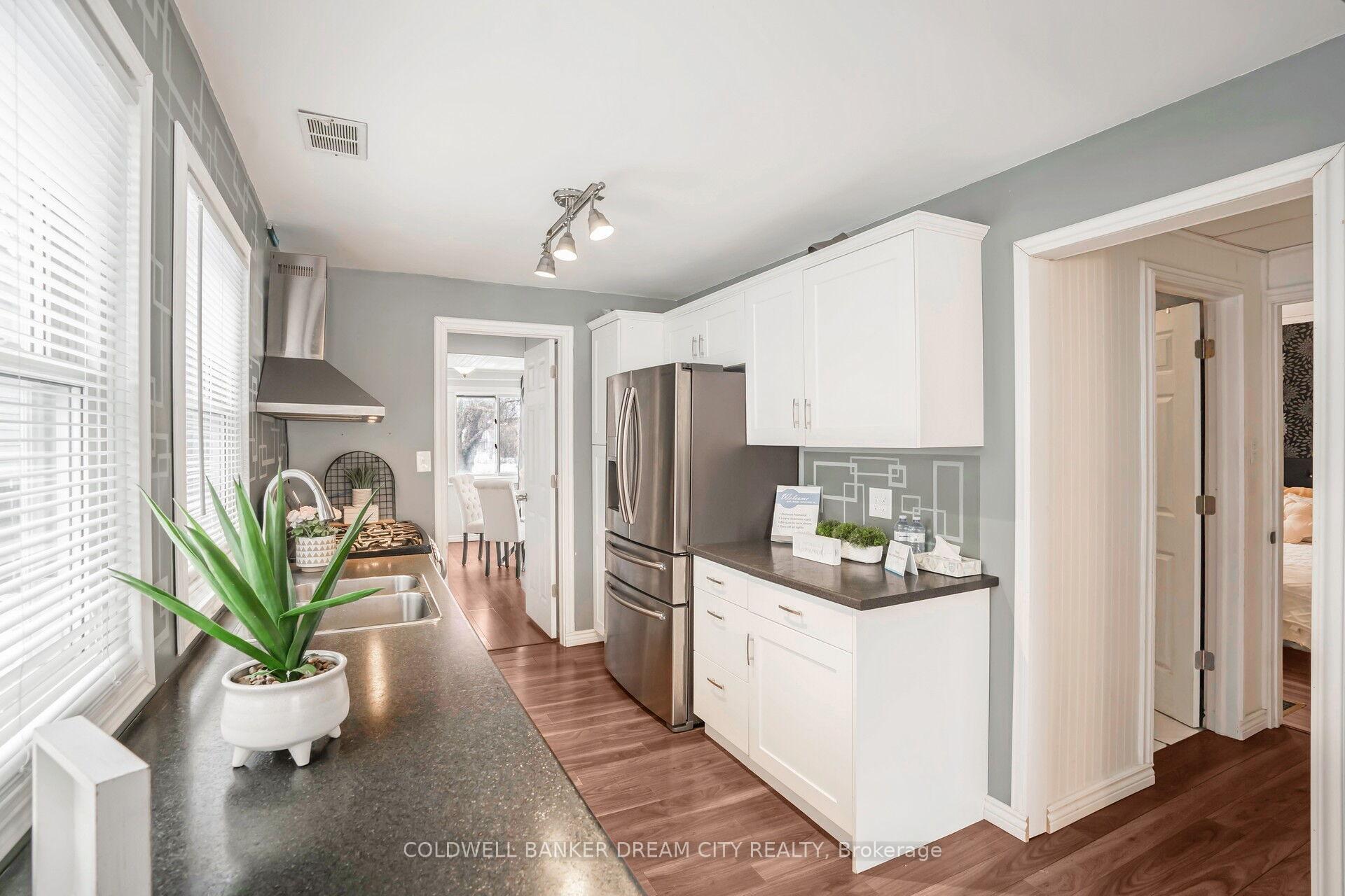 Photo 7 of 528 Upper Wentworth Street, Hamilton, Inch Park — HOMEH