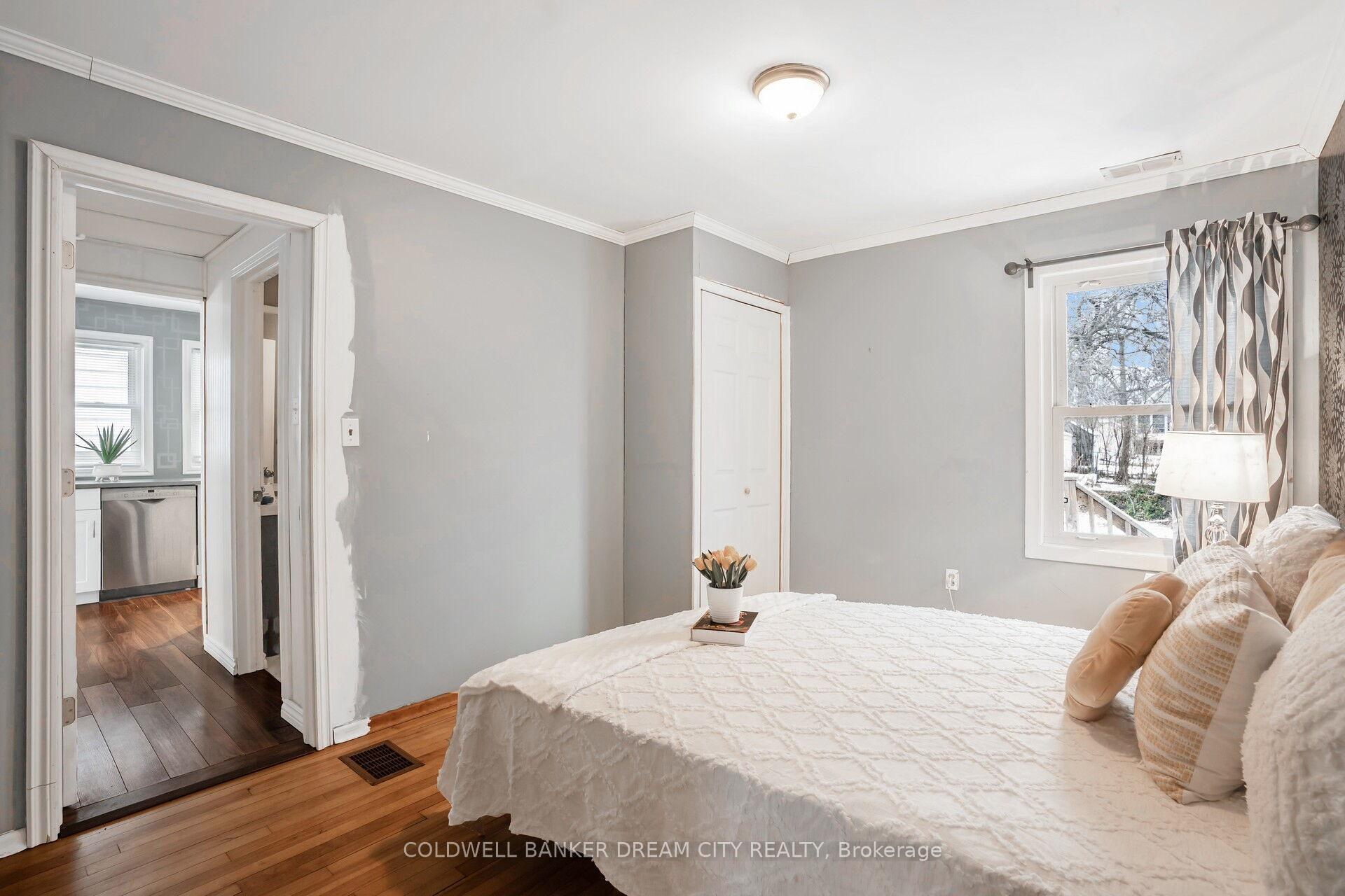 Photo 22 of 528 Upper Wentworth Street, Hamilton, Inch Park — HOMEH