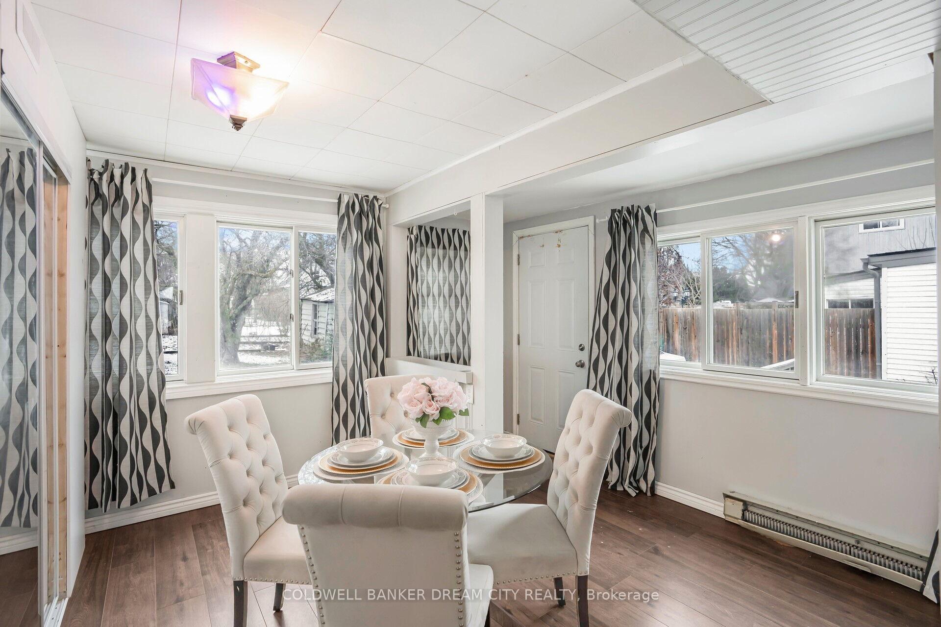 Photo 20 of 528 Upper Wentworth Street, Hamilton, Inch Park — HOMEH