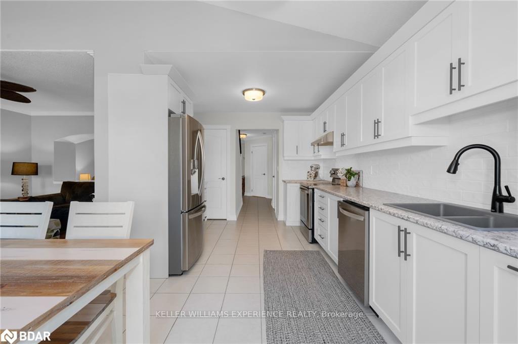 Photo 28 of 1112 Kell Street, Innisfil, Alcona — HOMEH