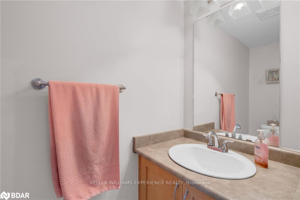 Photo 10 of 1112 Kell Street, Innisfil, Alcona — HOMEH