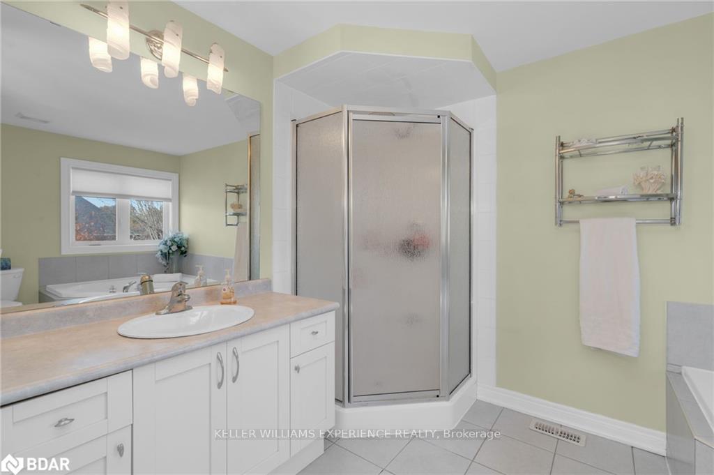 Photo 19 of 1112 Kell Street, Innisfil, Alcona — HOMEH