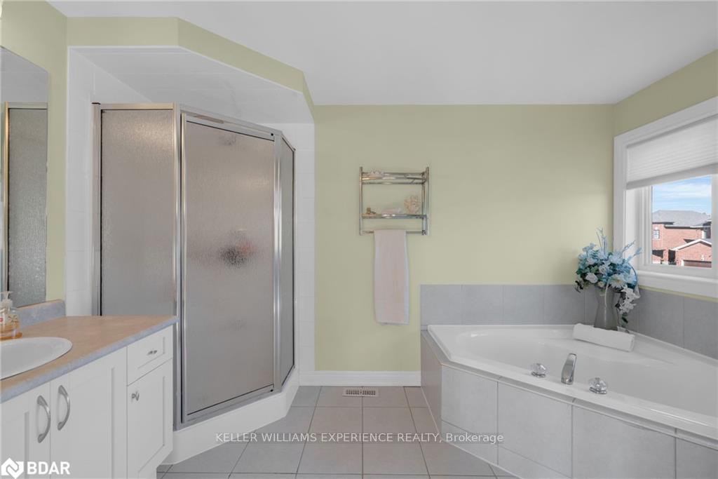 Photo 15 of 1112 Kell Street, Innisfil, Alcona — HOMEH