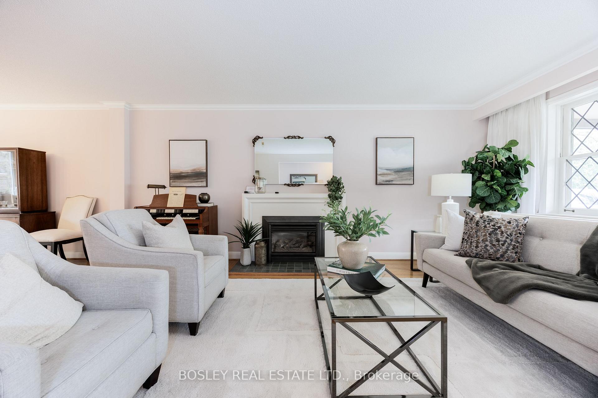 Photo 3 of 265 Chaplin Crescent, Toronto, Forest Hill South — HOMEH