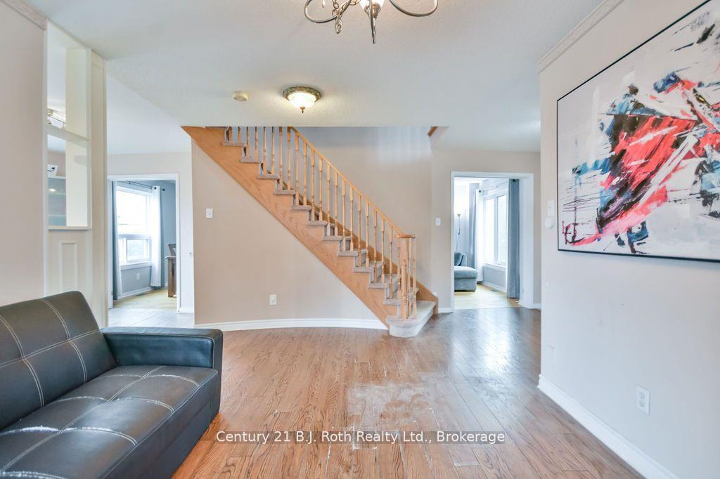Photo 20 of 342 Cundles Road W, Barrie, 400 West — HOMEH