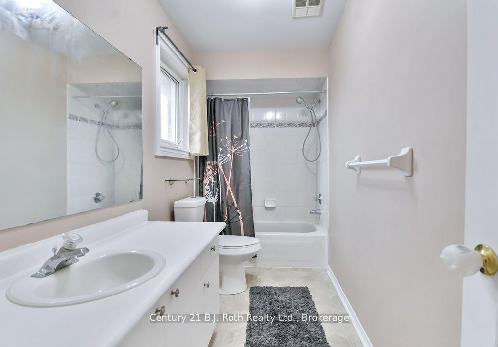 Photo 30 of 342 Cundles Road W, Barrie, 400 West — HOMEH