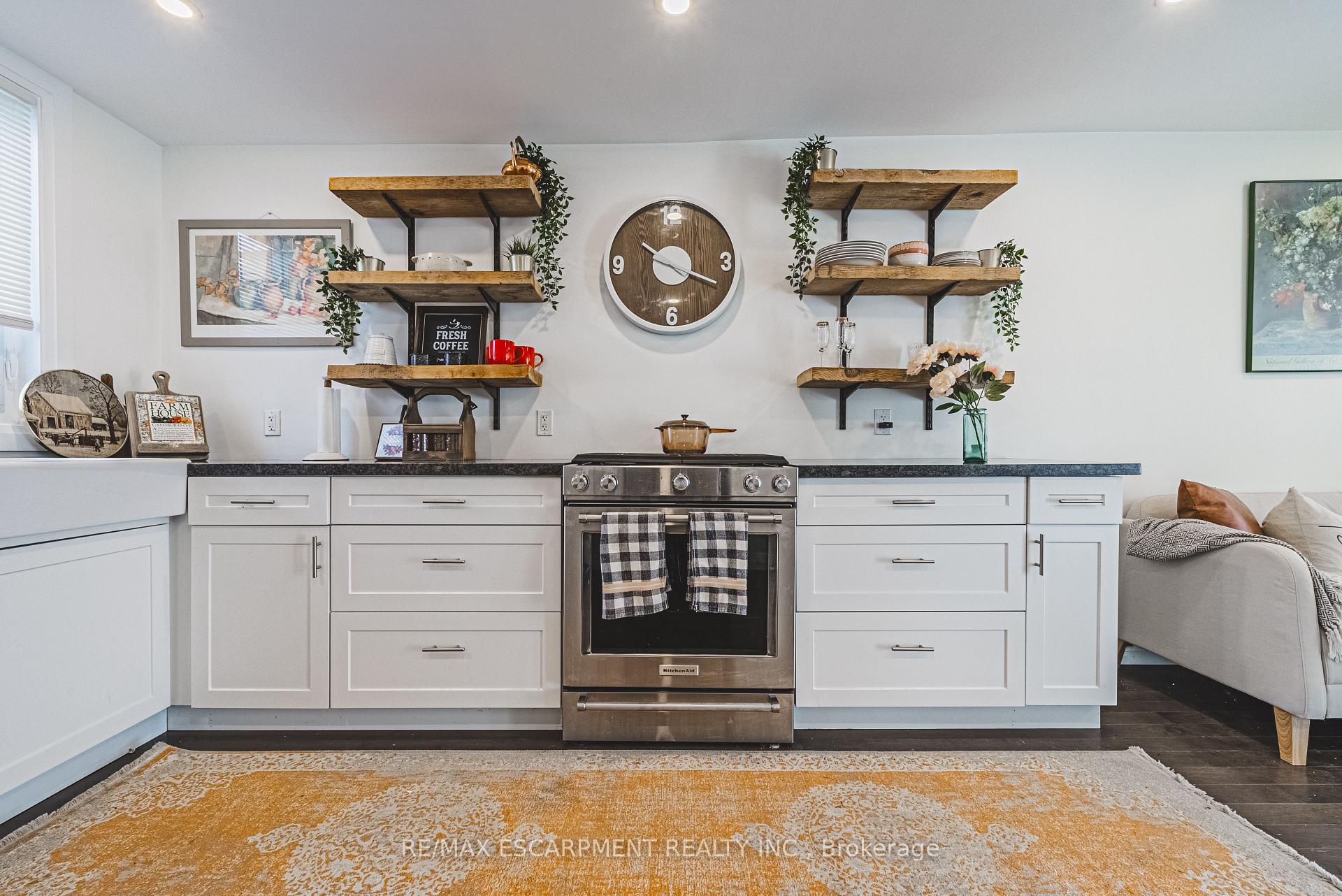 Photo 3 of 189 Crockett Street, Hamilton, Eastmount — HOMEH