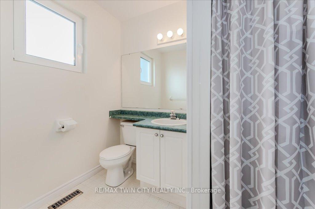 Photo 21 of 583 Thorndale Drive, Waterloo — HOMEH