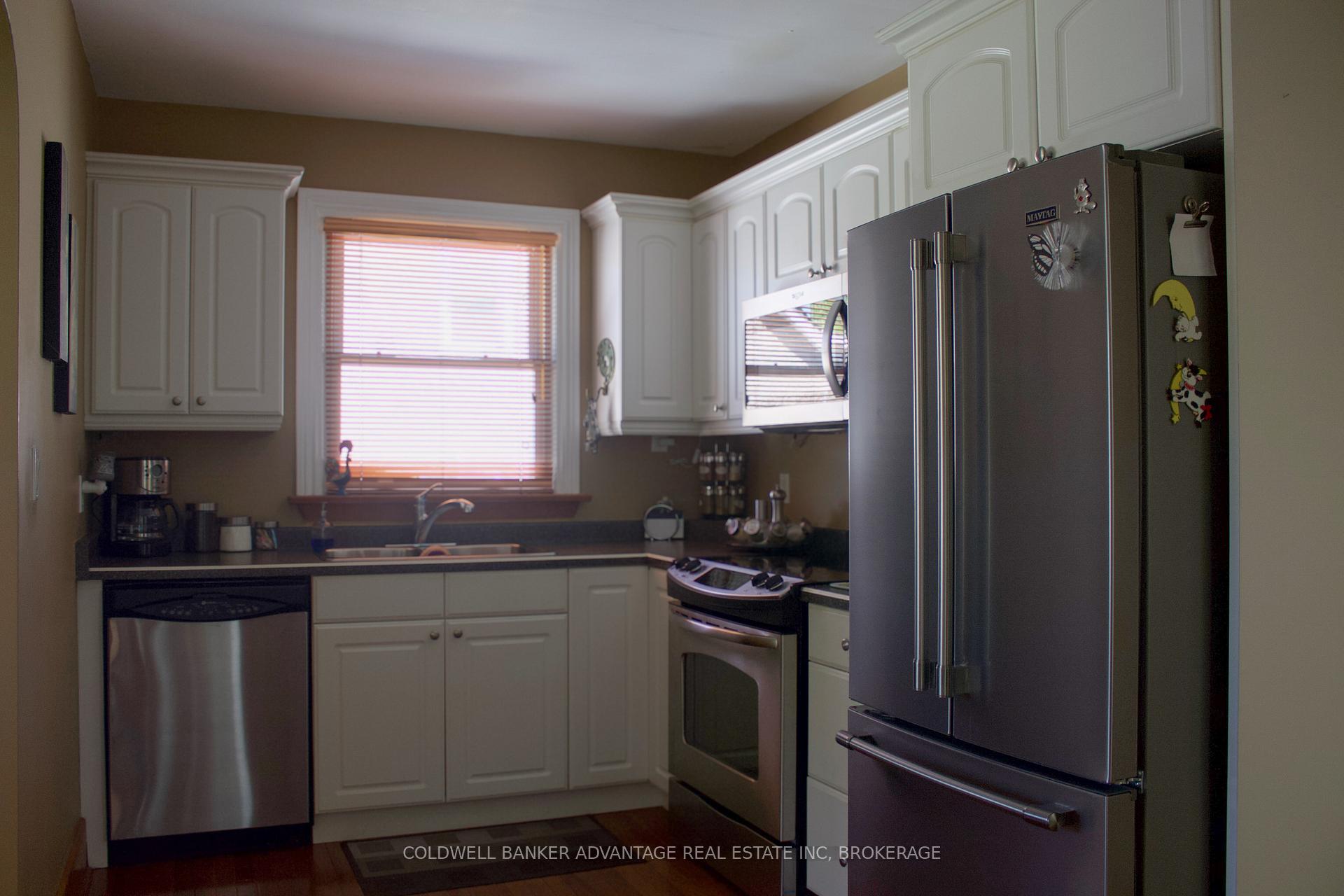 Photo 12 of 93 Garner Avenue E, Welland, Welland Downtown — HOMEH