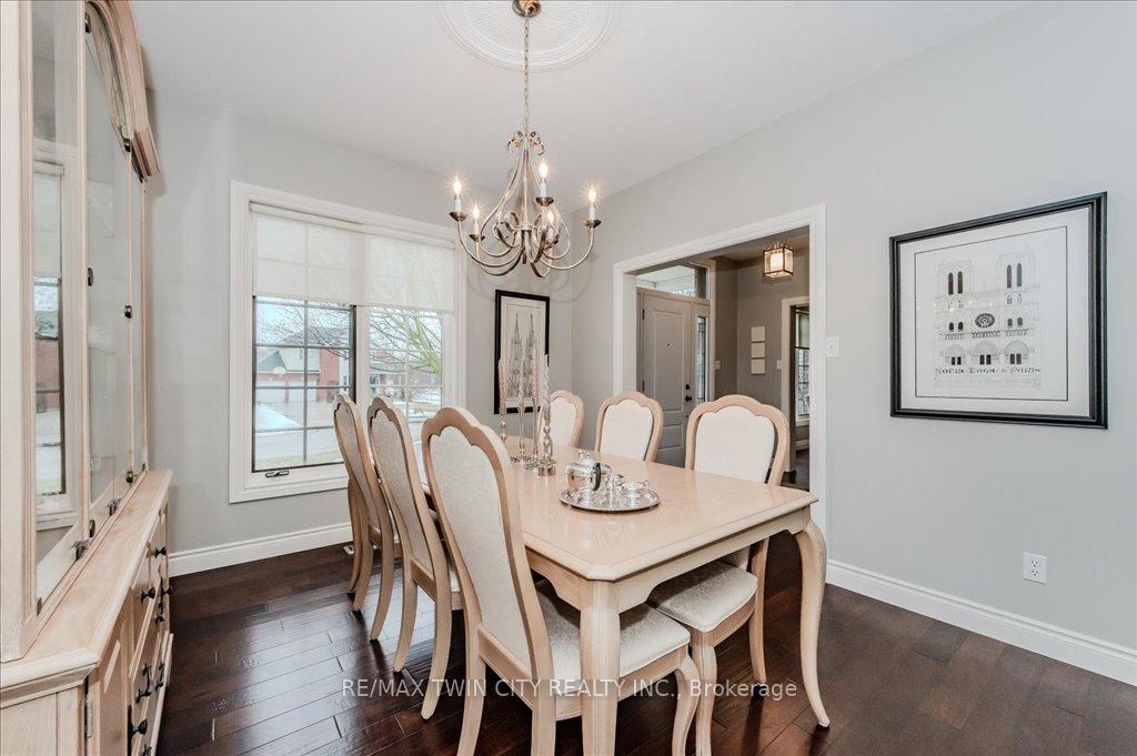 Photo 14 of 512 Claridge Drive, Waterloo — HOMEH