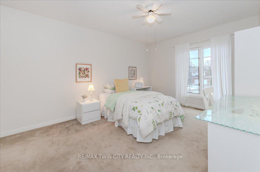 Photo 12 of 512 Claridge Drive, Waterloo — HOMEH