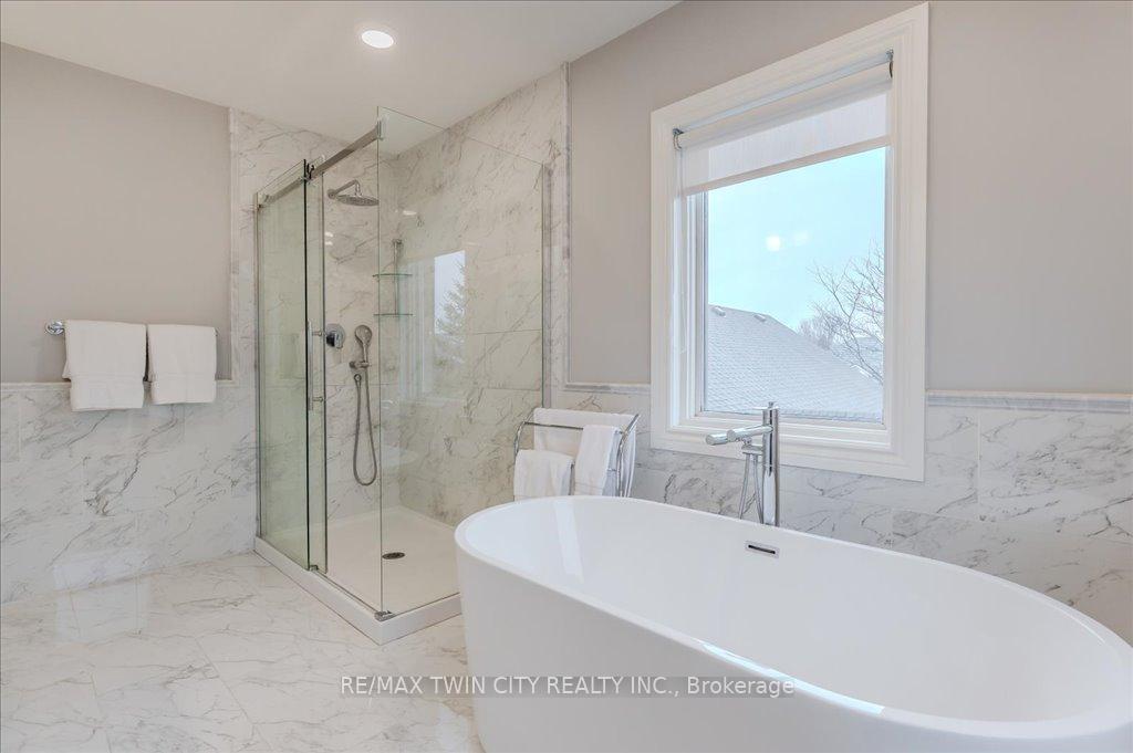 Photo 21 of 512 Claridge Drive, Waterloo — HOMEH