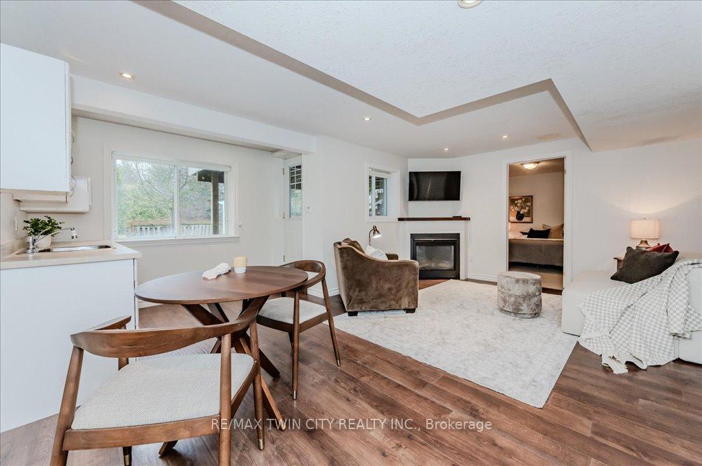 Photo 20 of 512 Claridge Drive, Waterloo — HOMEH