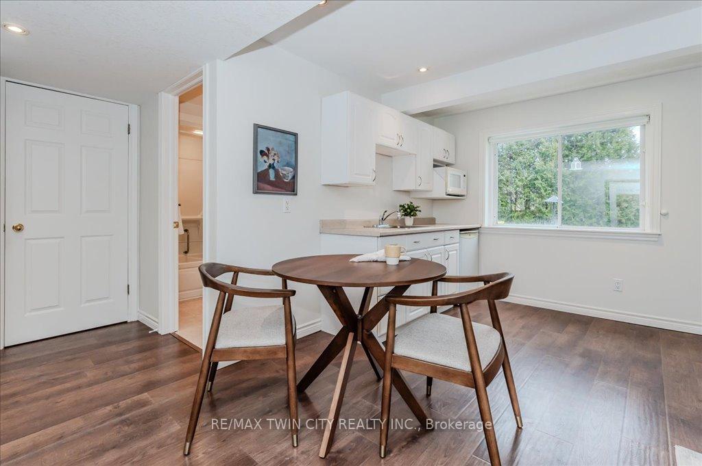 Photo 22 of 512 Claridge Drive, Waterloo — HOMEH