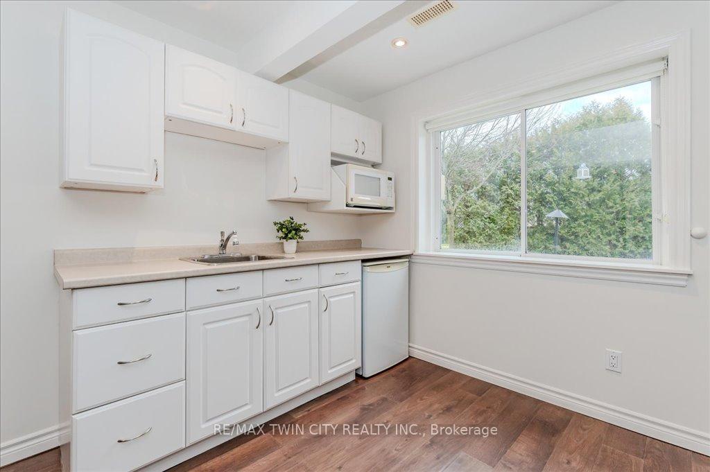 Photo 27 of 512 Claridge Drive, Waterloo — HOMEH