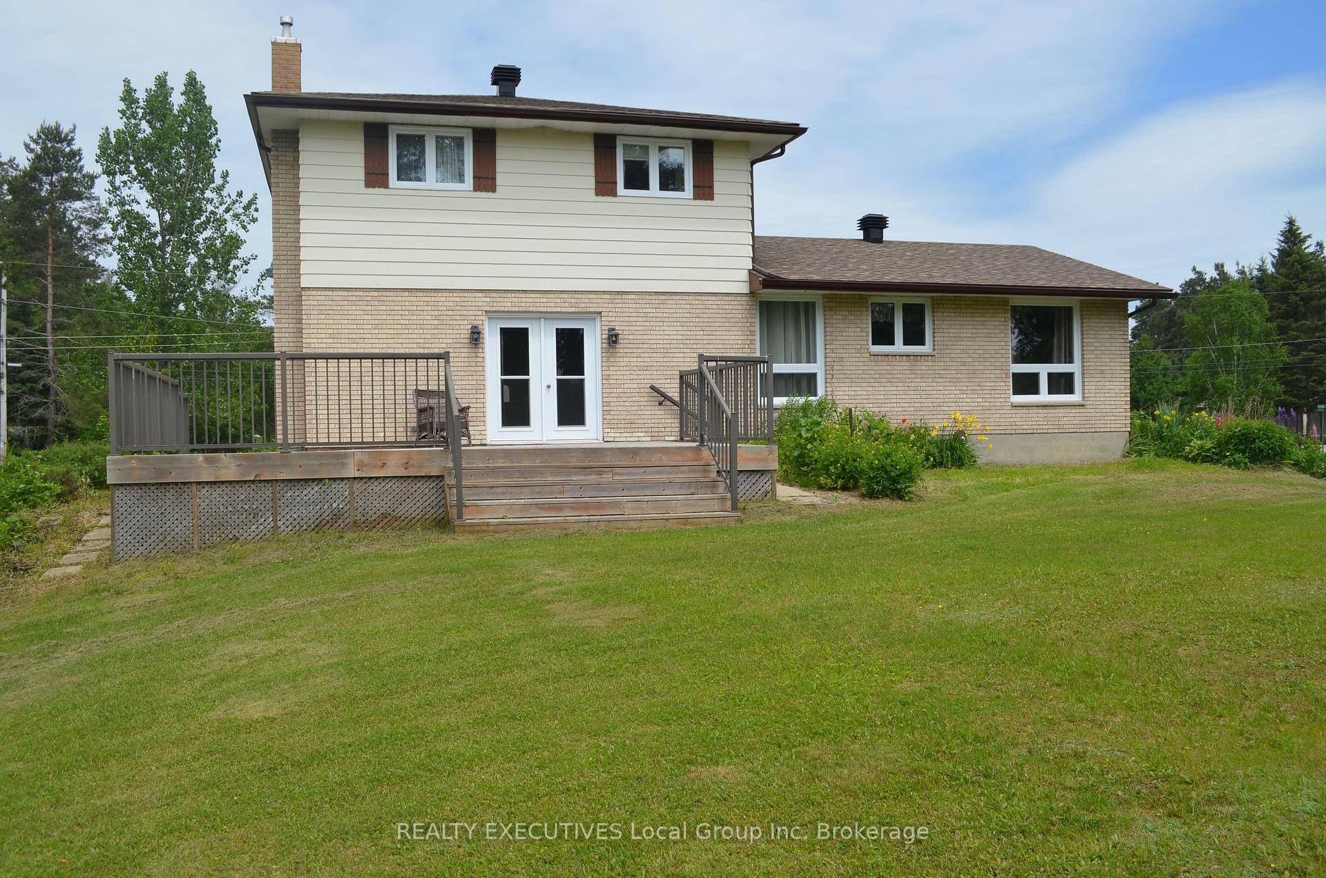 Photo 22 of 503 Morrison Street W, Powassan, Trout Creek — HOMEH