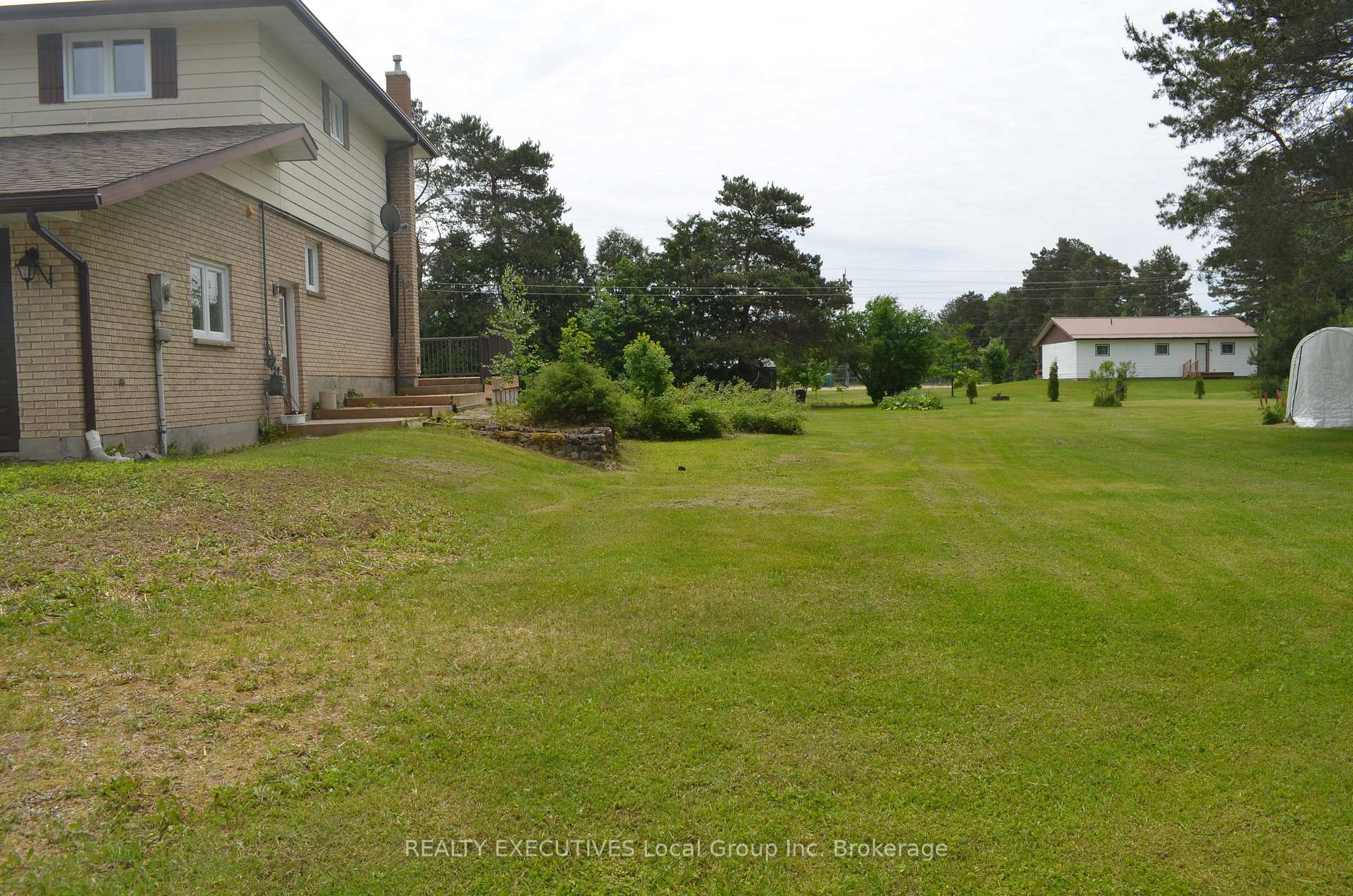 Photo 8 of 503 Morrison Street W, Powassan, Trout Creek — HOMEH
