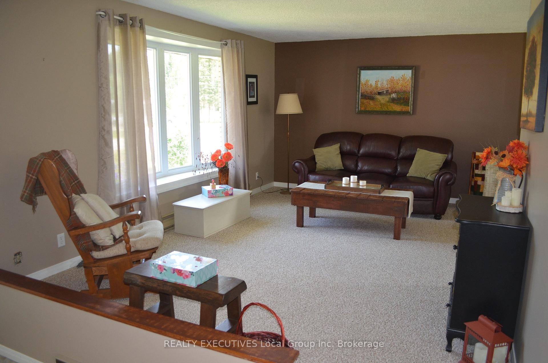 Photo 3 of 503 Morrison Street W, Powassan, Trout Creek — HOMEH
