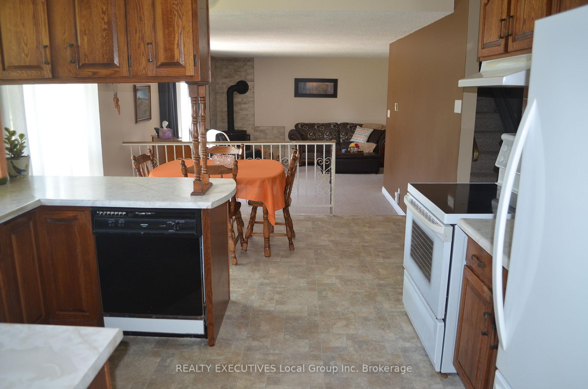 Photo 30 of 503 Morrison Street W, Powassan, Trout Creek — HOMEH