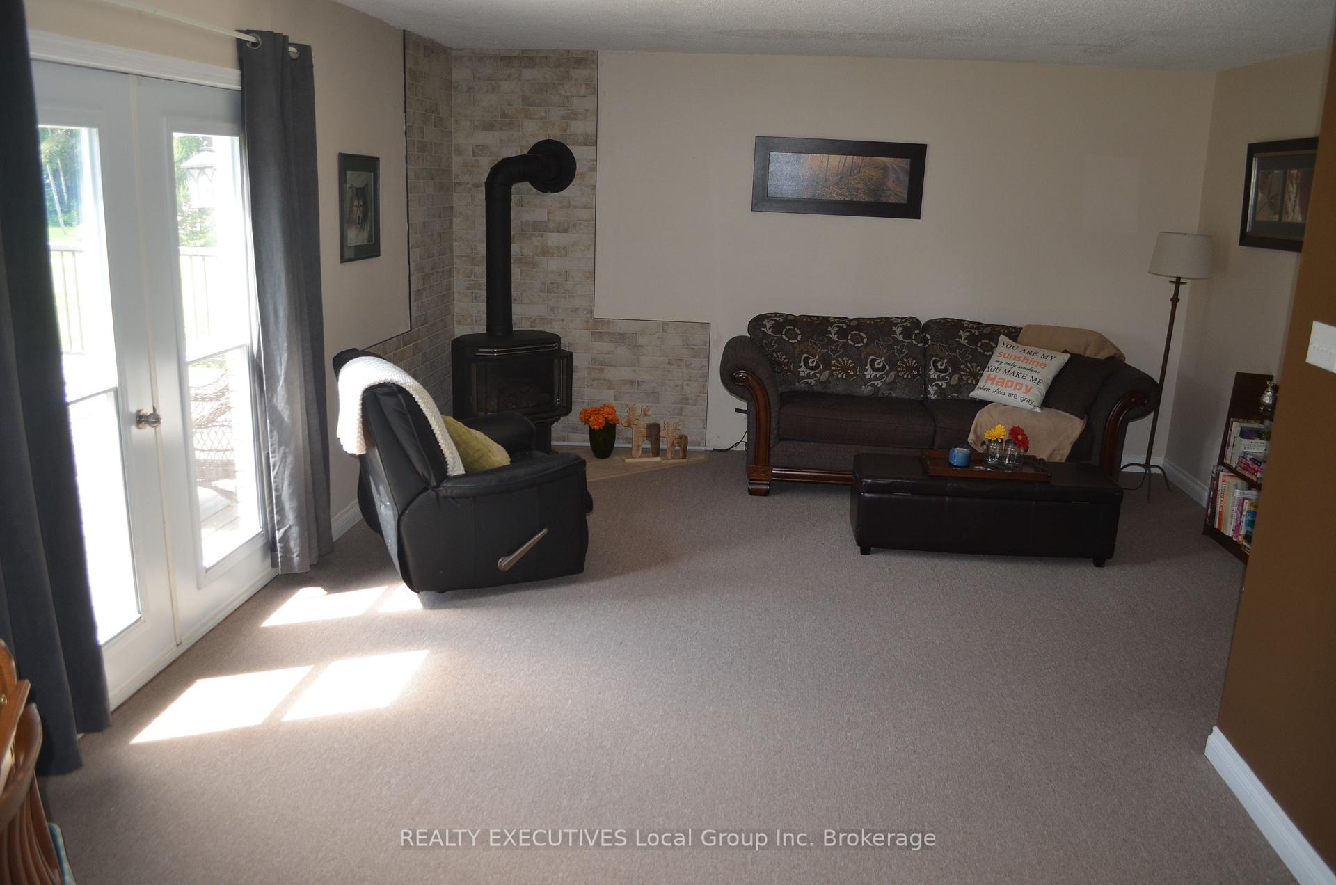 Photo 4 of 503 Morrison Street W, Powassan, Trout Creek — HOMEH