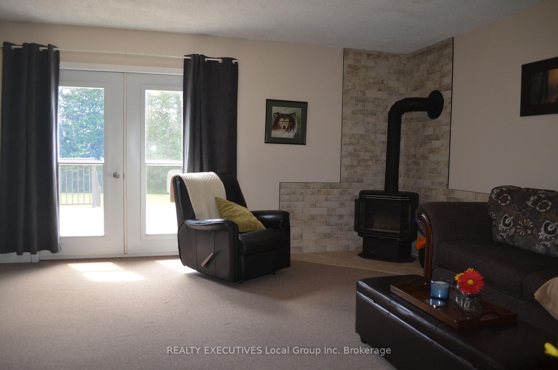 Photo 10 of 503 Morrison Street W, Powassan, Trout Creek — HOMEH