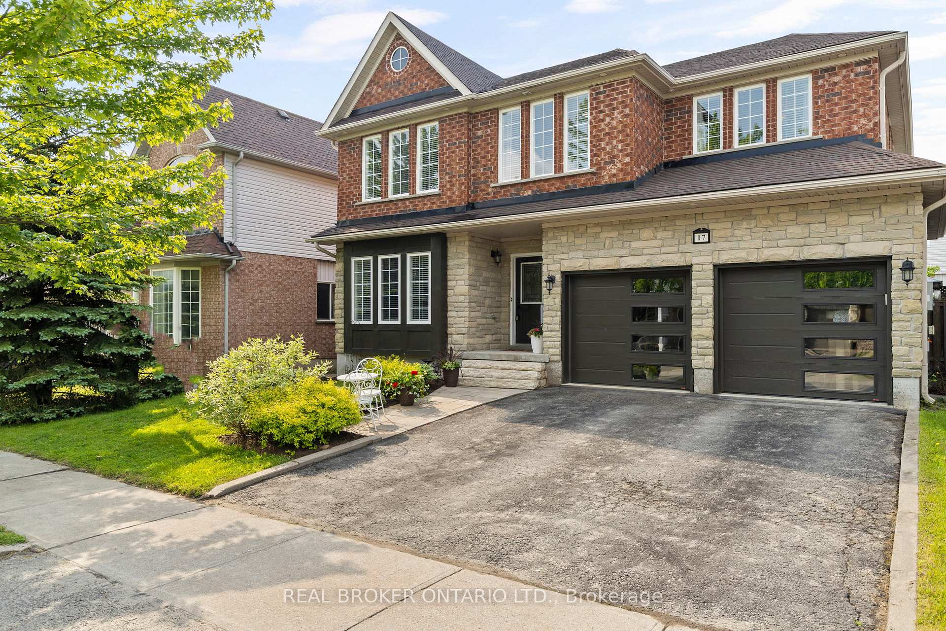Front of 17 Cranberry Lane