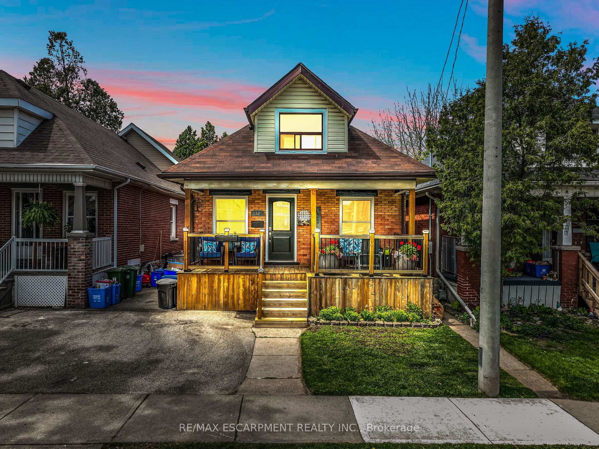 Photo 8 of 52 Graham Avenue S, Hamilton, Delta — HOMEH