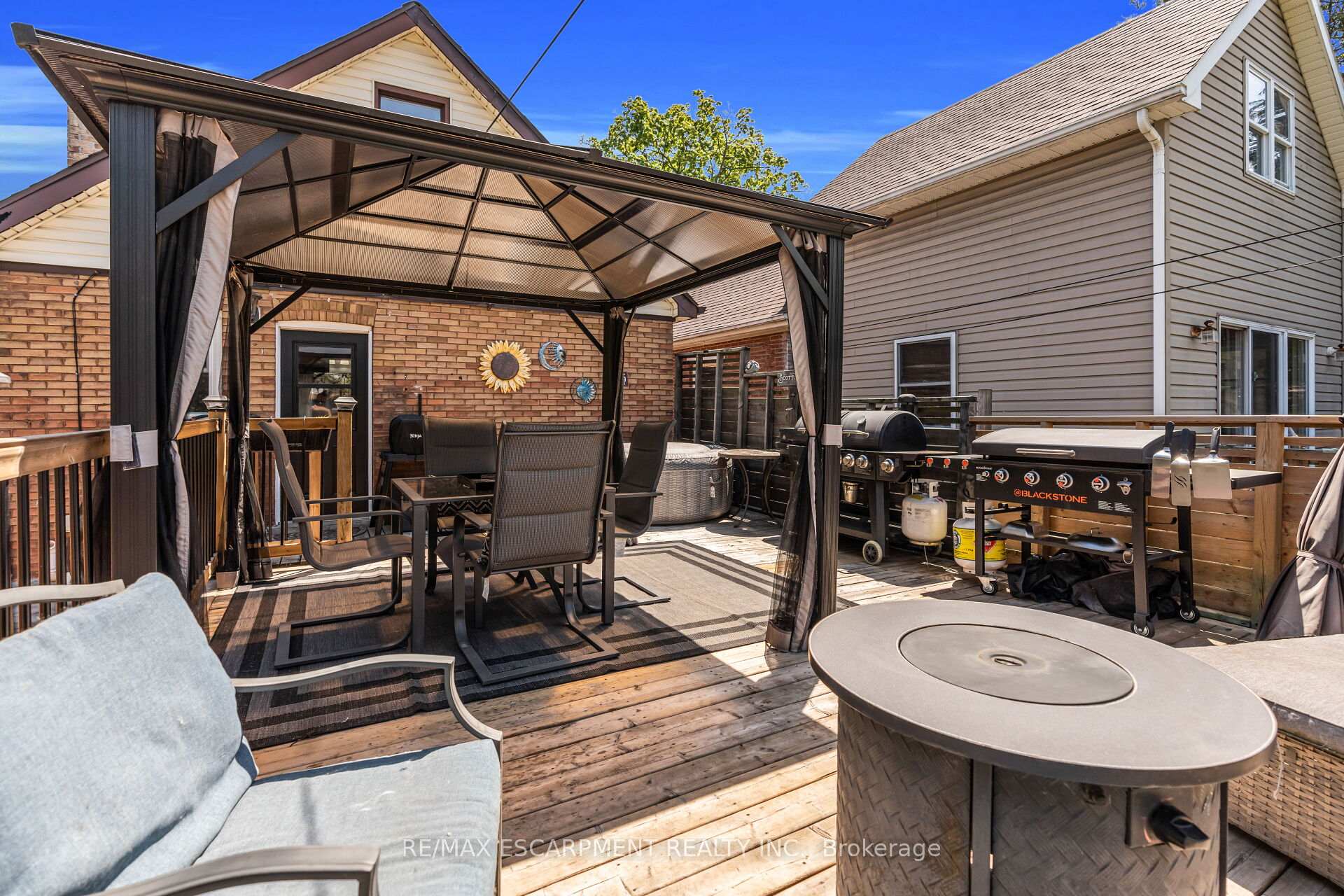 Photo 36 of 52 Graham Avenue S, Hamilton, Delta — HOMEH