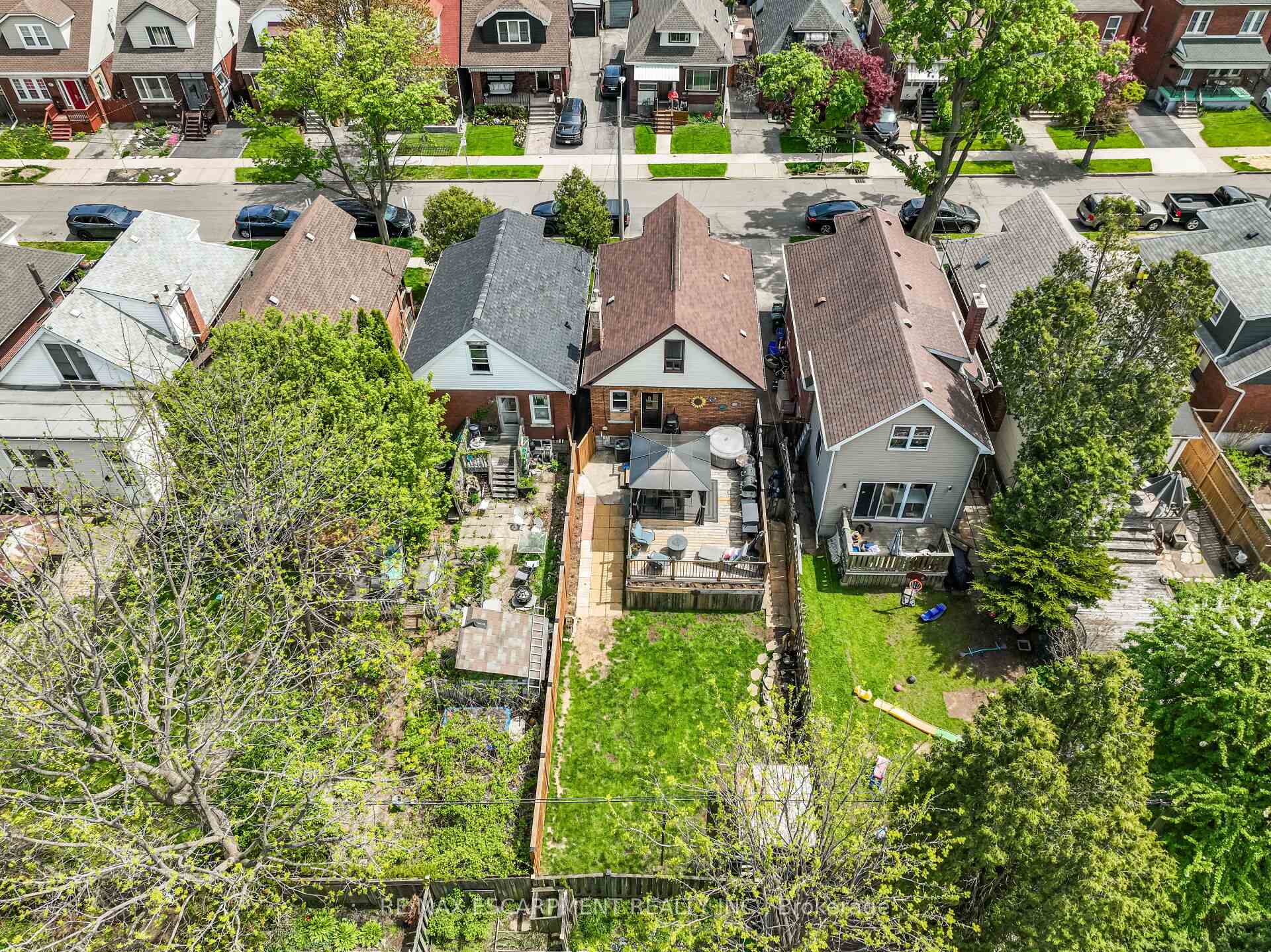 Photo 43 of 52 Graham Avenue S, Hamilton, Delta — HOMEH